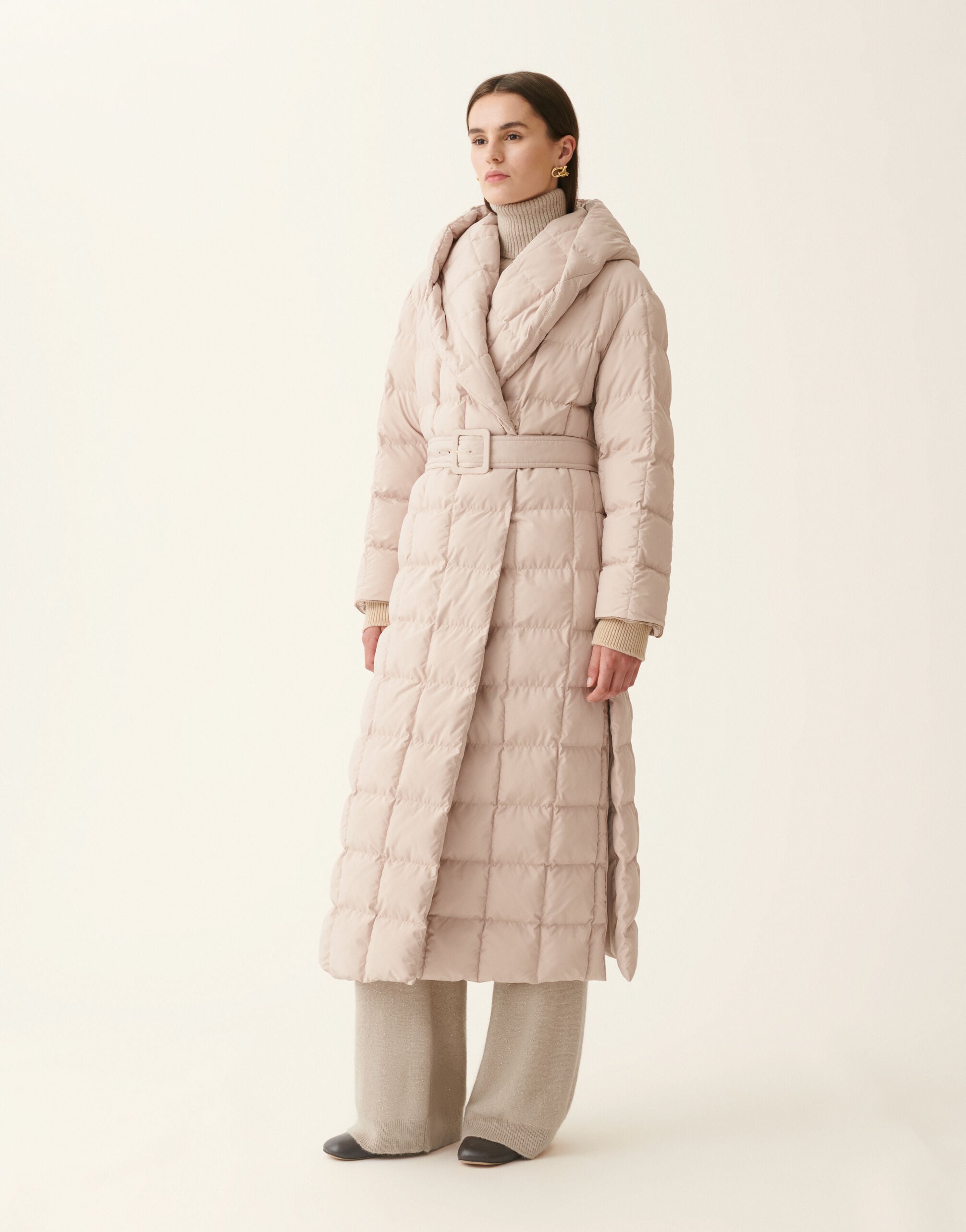 Long ultralight technical down coat, cachà Fabiana Filippi Long ultralight technical down coat, cachà Cachà CTD226F657M3800000