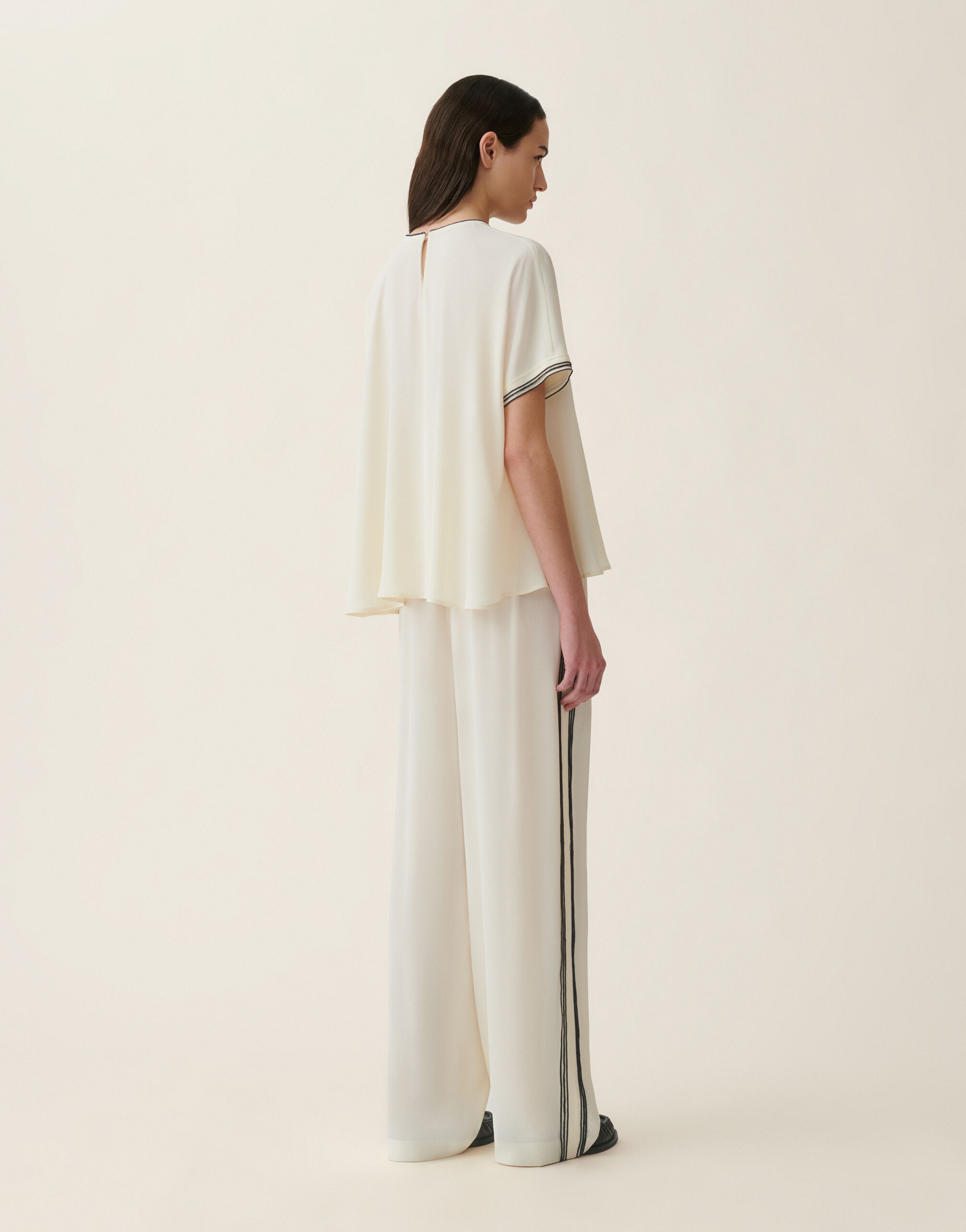 Top en crêpe de chine, beurre Fabiana Filippi Top en crêpe de chine, beurre Beurre TPD216F729M3570000
