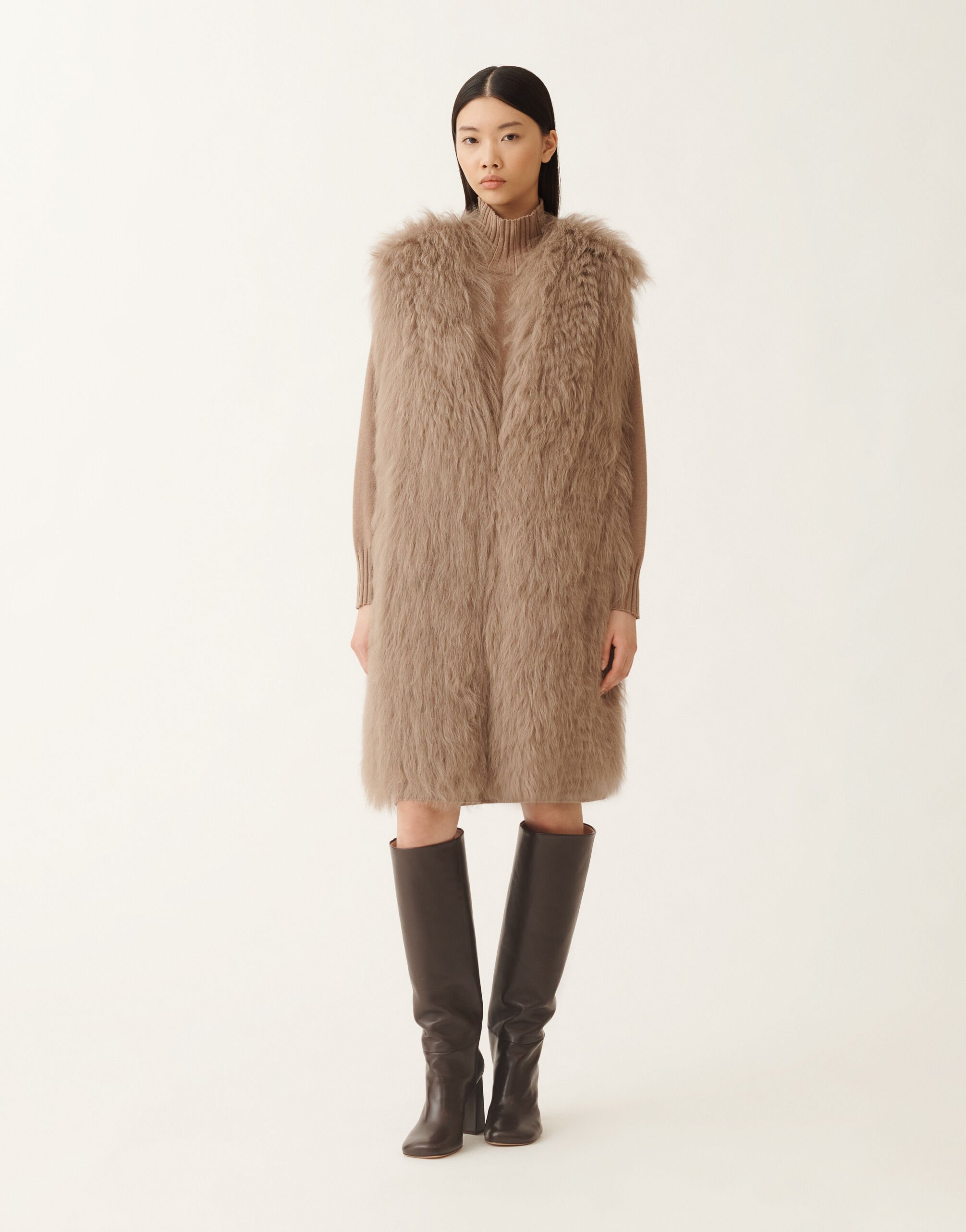 Fabiana Filippi Shearling Langhaarweste, bark Braun PLD225F709L6440000