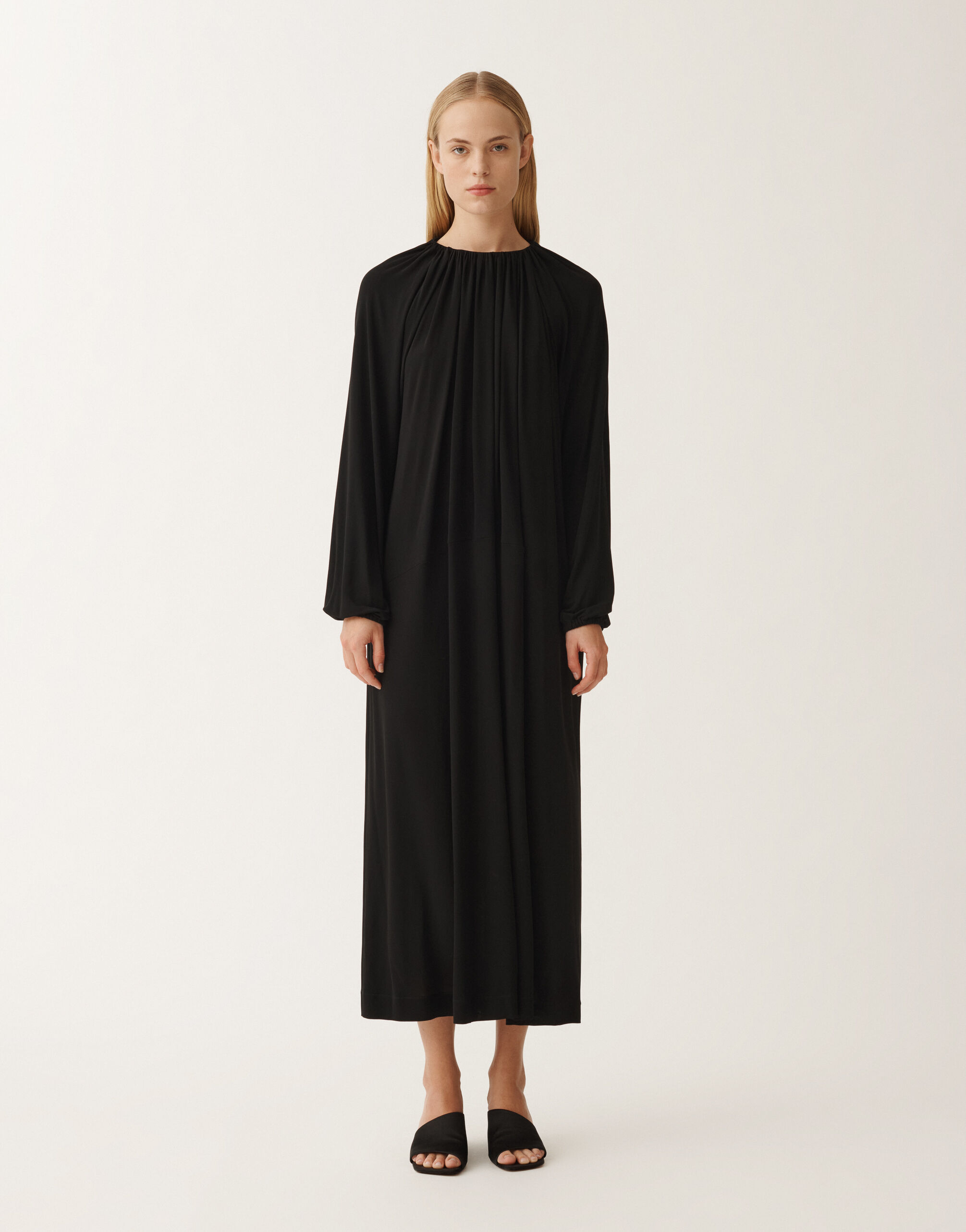 Tシャツ・カットソー FABIANA FILIPPI Woman Polo Shirt Black MAD265F011L165 825 Fabiana Filippi Jersey t-shirt | Black | FARFETCH