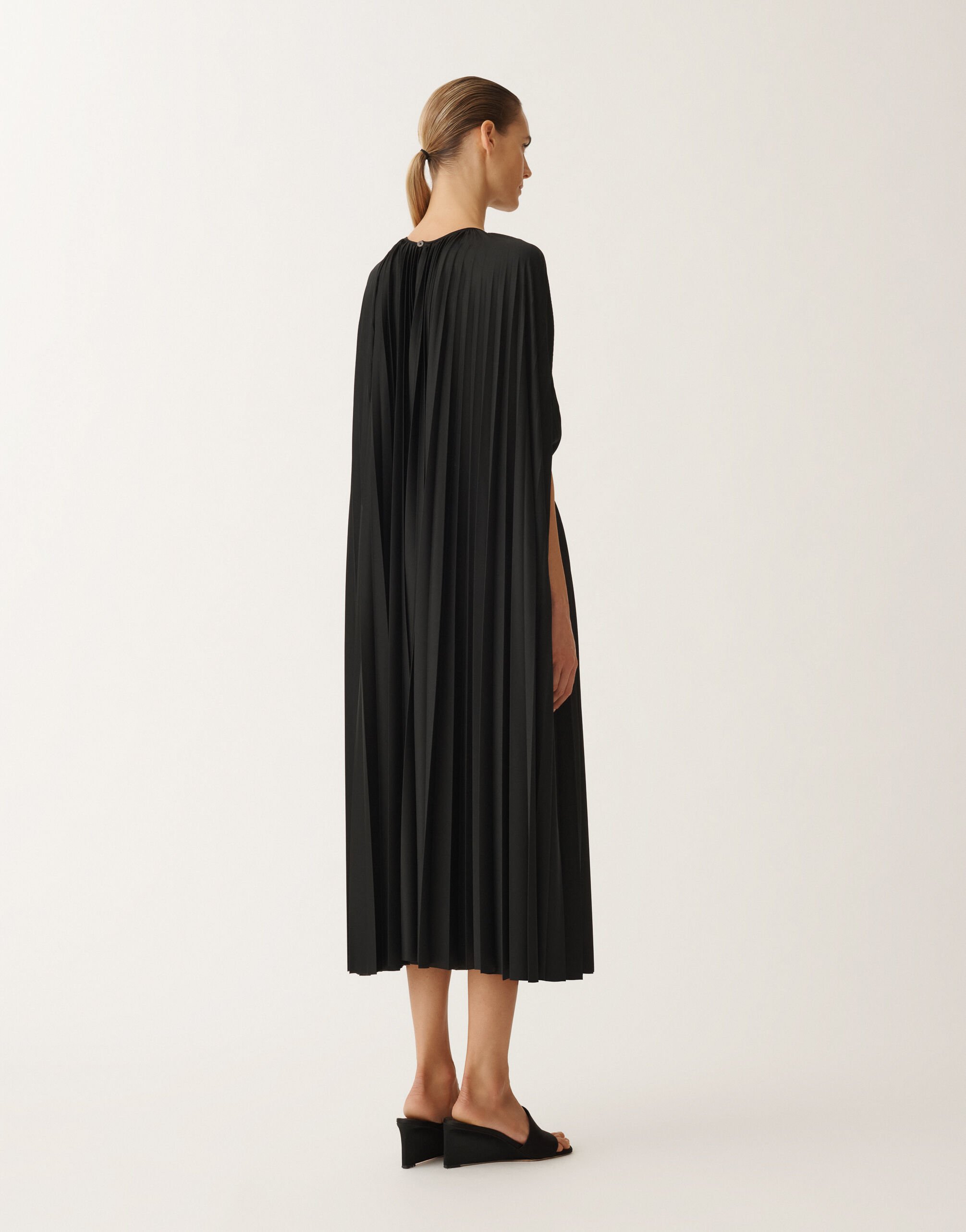 Fabiana Filippi Pleated jersey dress, black BLACK ABD265F440L2990000