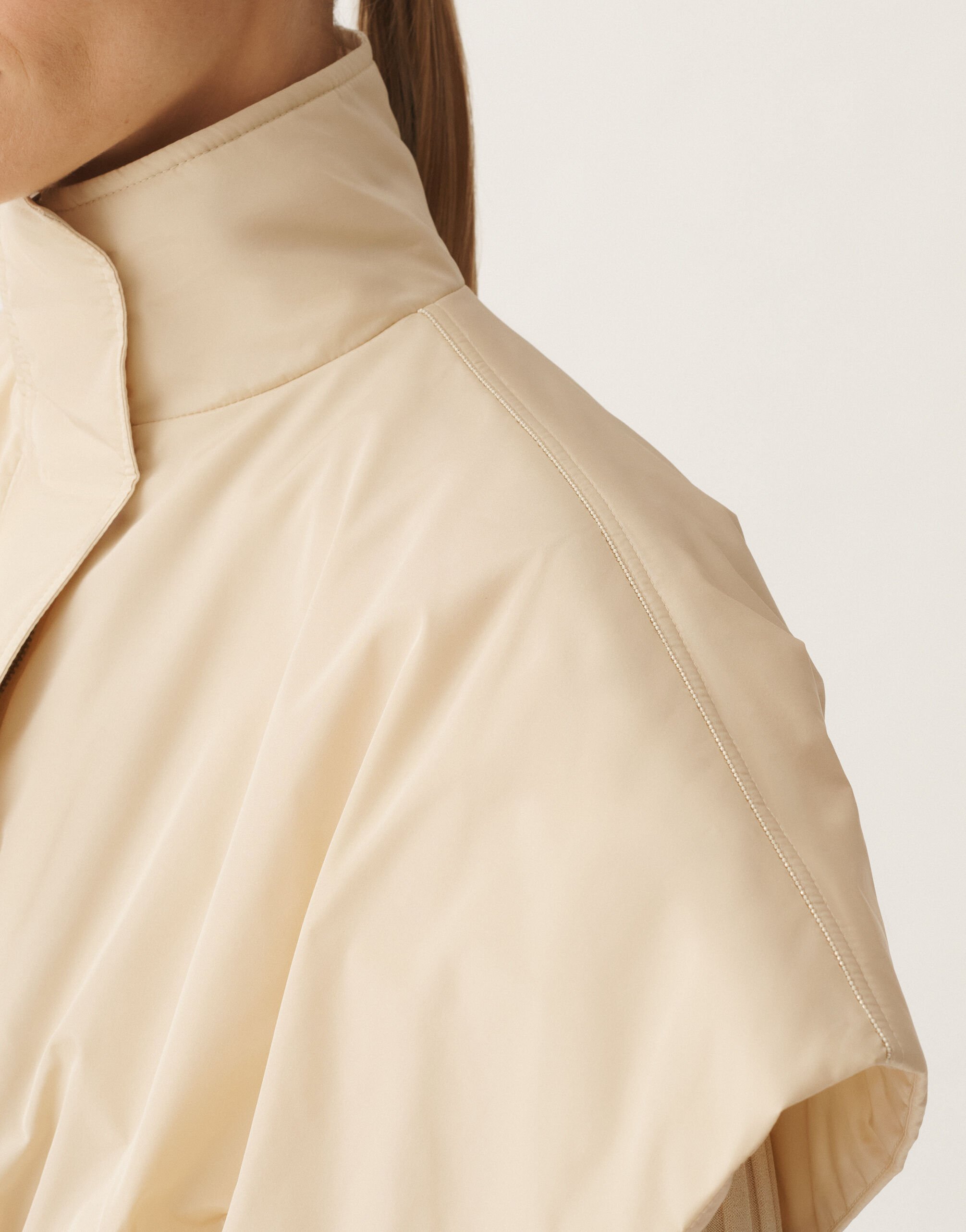 Fabiana Filippi Kurzes Cape aus Funktionstaft, vanillefarben WEISS CTD265F255L2950000