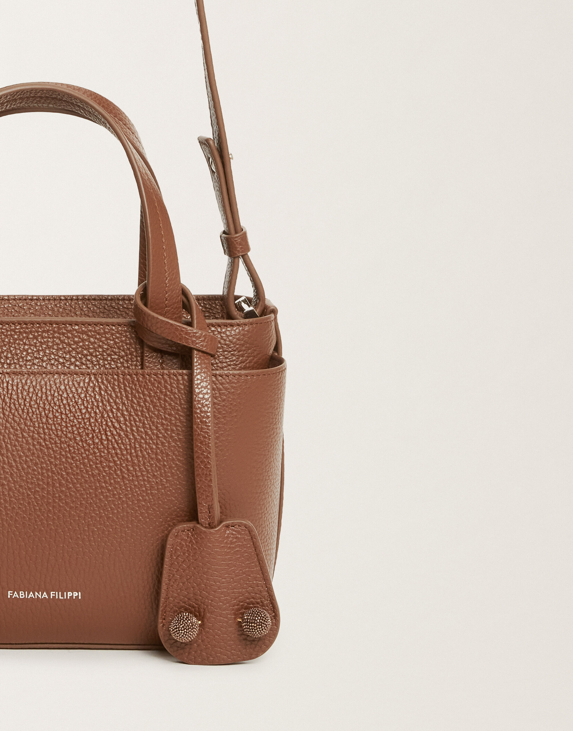 Medium grained leather handbag, mahogany for Women | Fabiana Filippi®