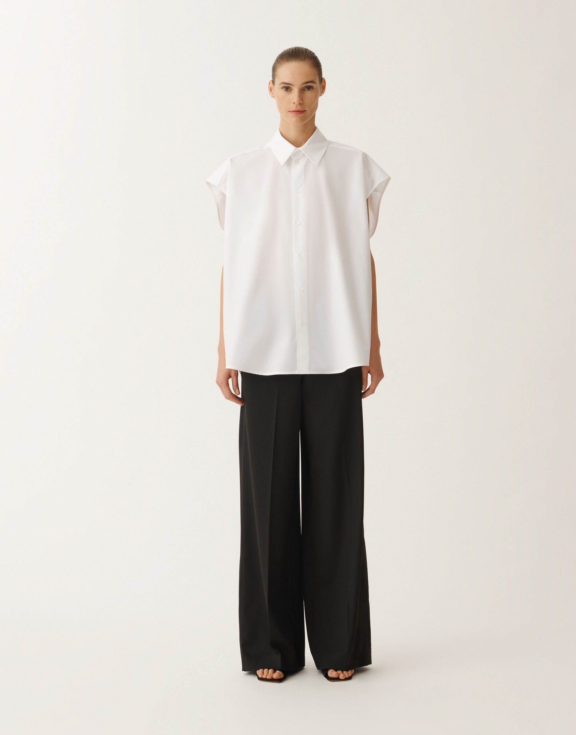 Tシャツ・カットソー FABIANA FILIPPI Women Tops JED264F104N566 0142 White Fabiana Filippi bead-embellished T-shirt | White | FARFETCH