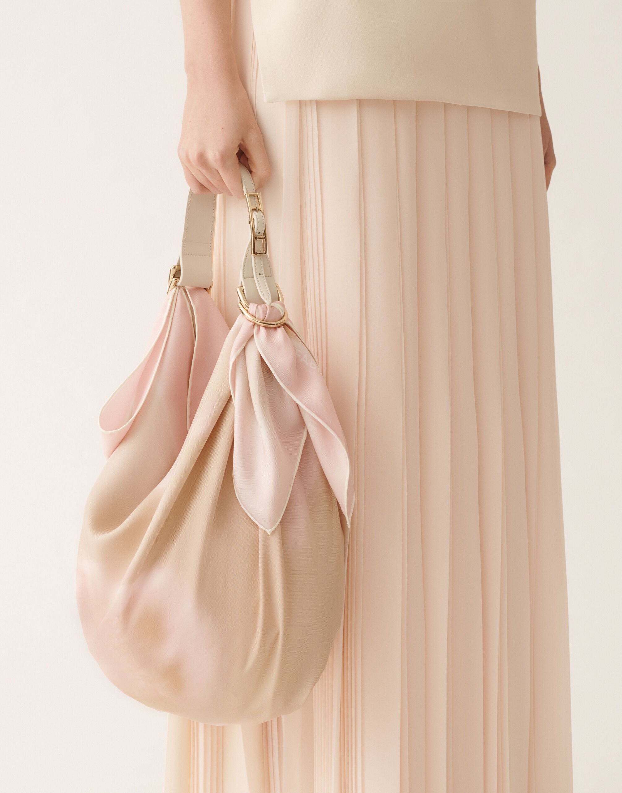 Fabiana Filippi Calf leather scarf handle, butter BUTTER AAD276A933M0720000