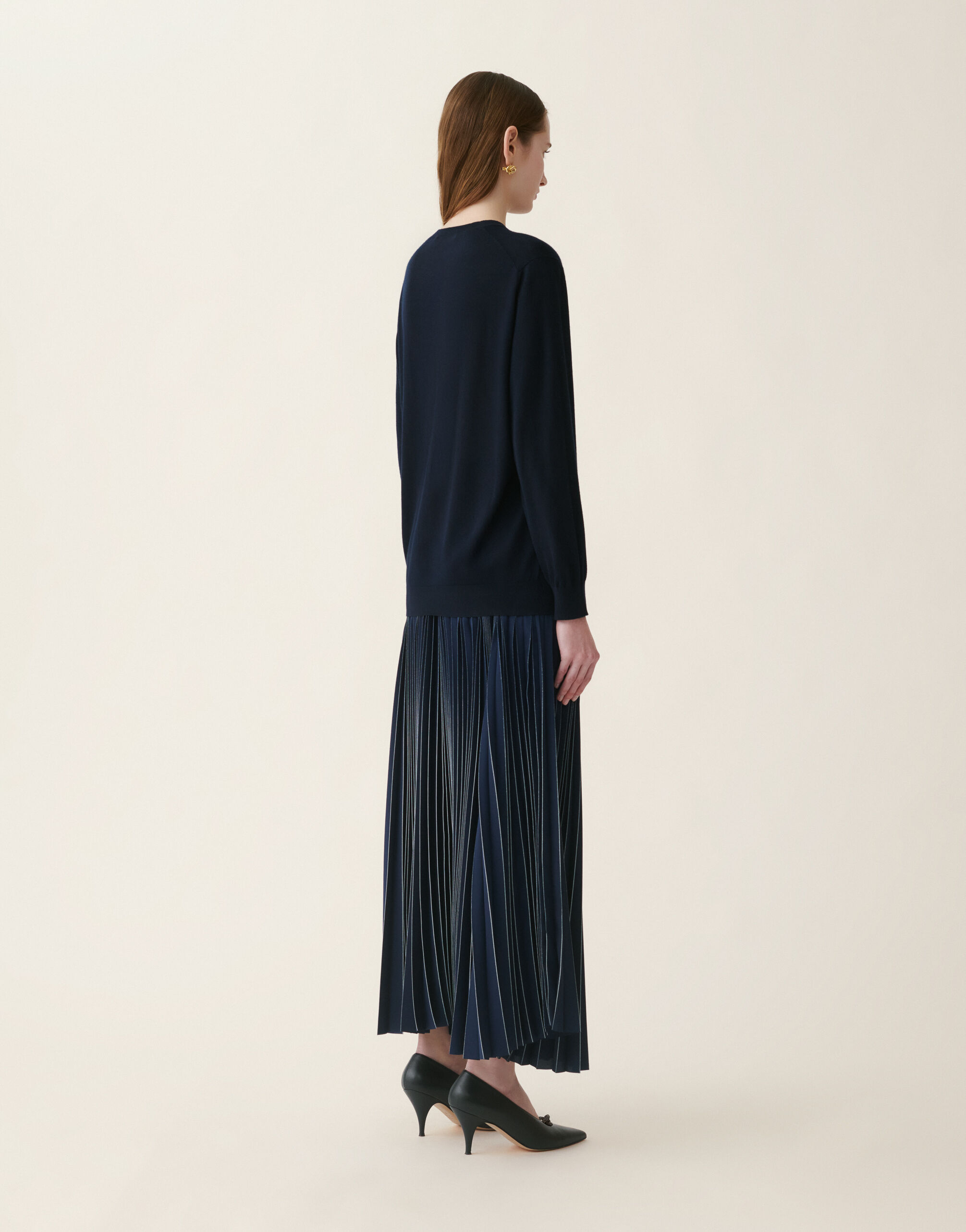 Pull en cachemire et soie, bleu nuit Fabiana Filippi Pull en cachemire et soie, bleu nuit Bleu nuit MAD216F004M3360000