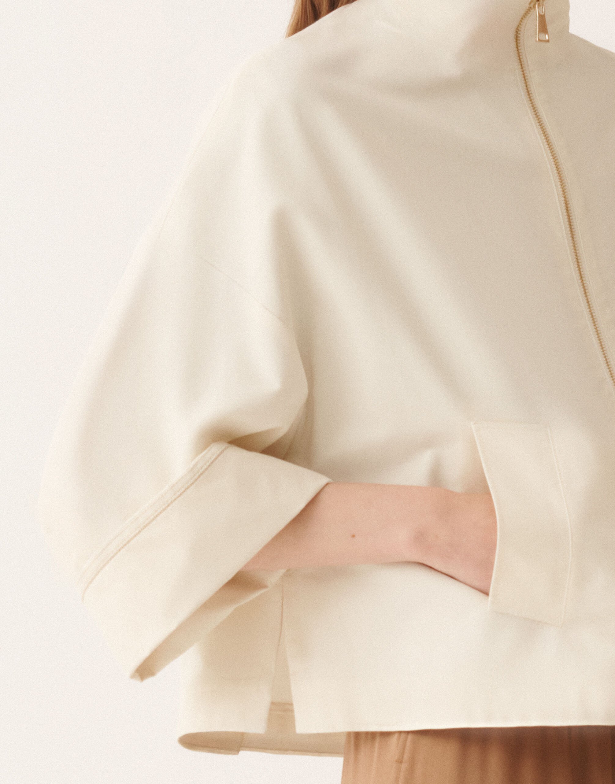 Fabiana Filippi Caban boxy en coton trench, beurre Beurre CTD266F422L9060000