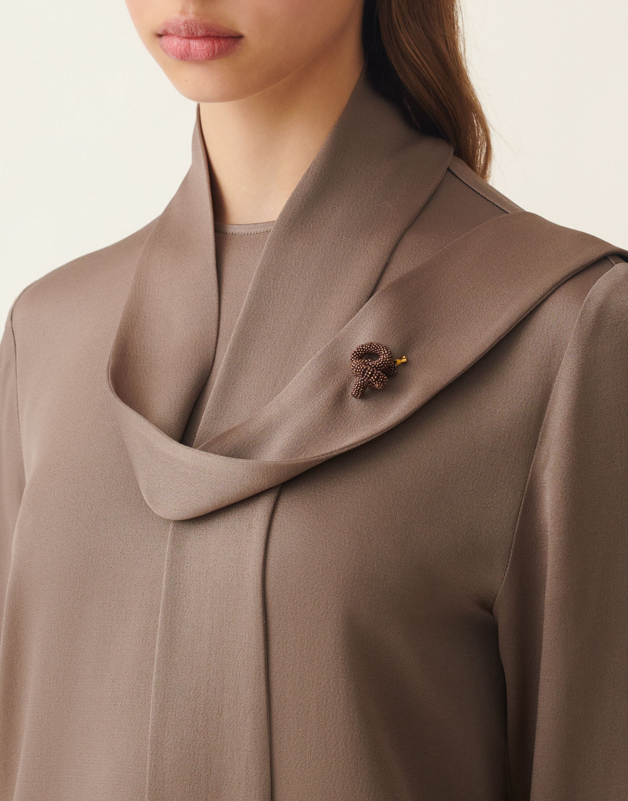 Enver satin top, falcon Fabiana Filippi Enver satin top, falcon Falcon TPD226F682M4650000