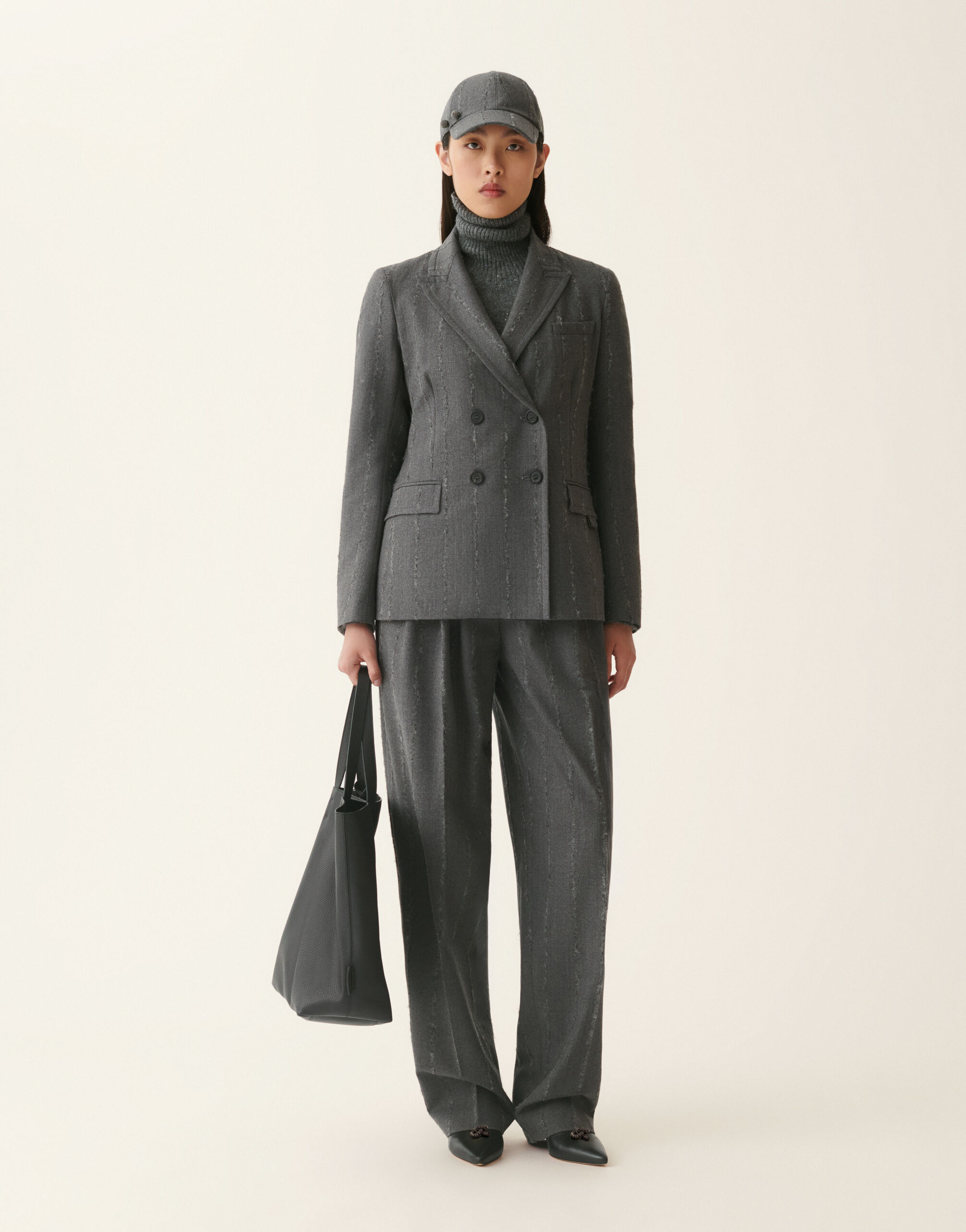 Triple-pleat pinstripe fil coupé flannel trousers, charcoal Fabiana Filippi Triple-pleat pinstripe fil coupé flannel trousers, charcoal Charcoal PAD226F718M4130000