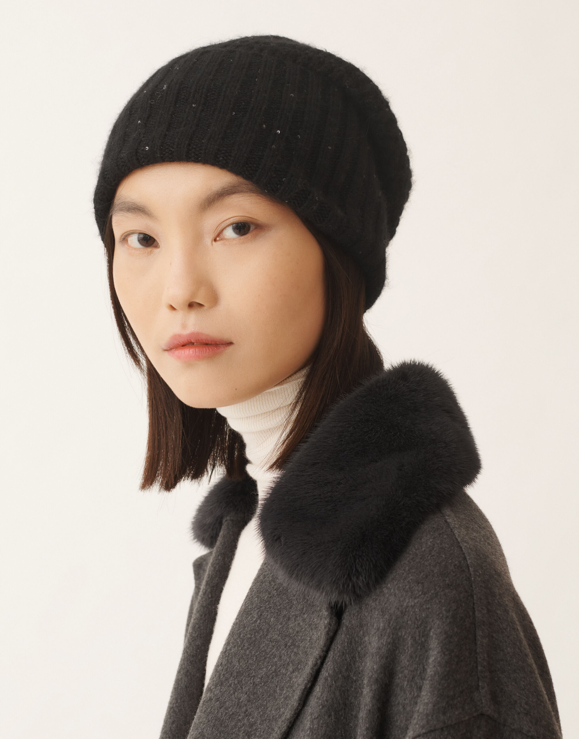 Fabiana Filippi Wool and silk hat with sequins, black Black SAD225A983L6170000