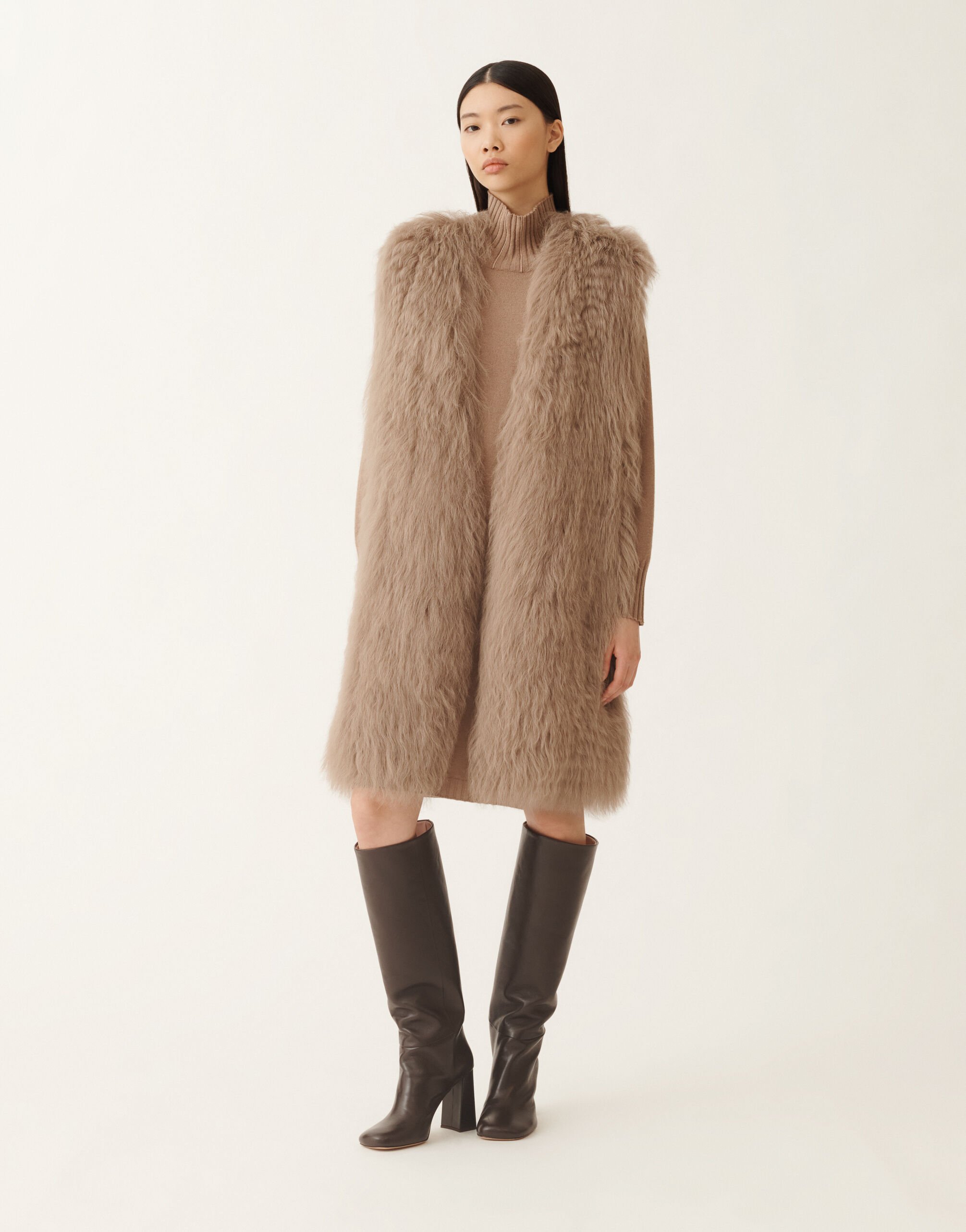 Fabiana Filippi Shearling Langhaarweste, bark Braun PLD225F709L6440000