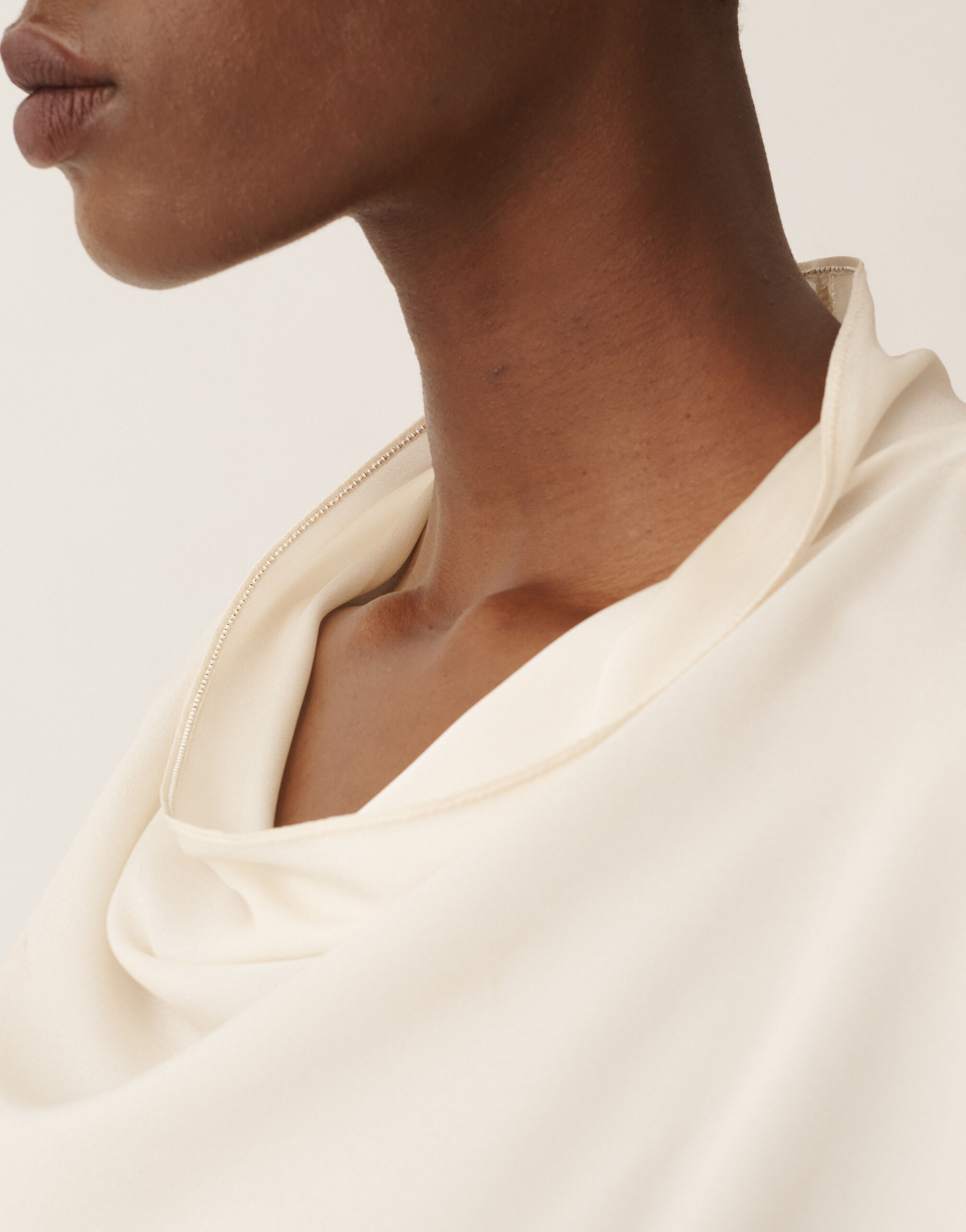 Top in enver satin, butter for Women | Fabiana Filippi®