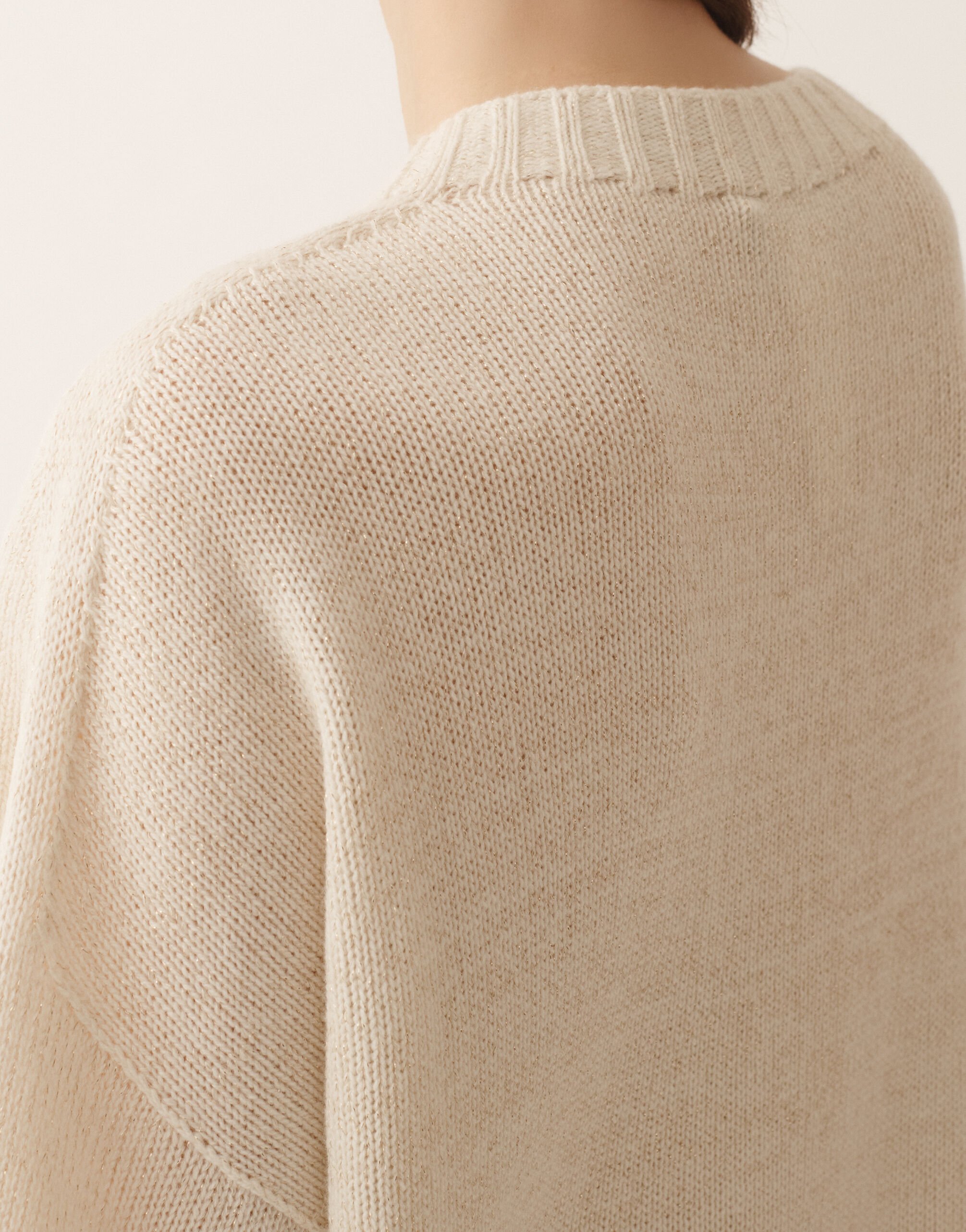 Platinum t-shirt with lurex, raffia Fabiana Filippi Platinum t-shirt with lurex, raffia Raffia MAD266F019L8970000