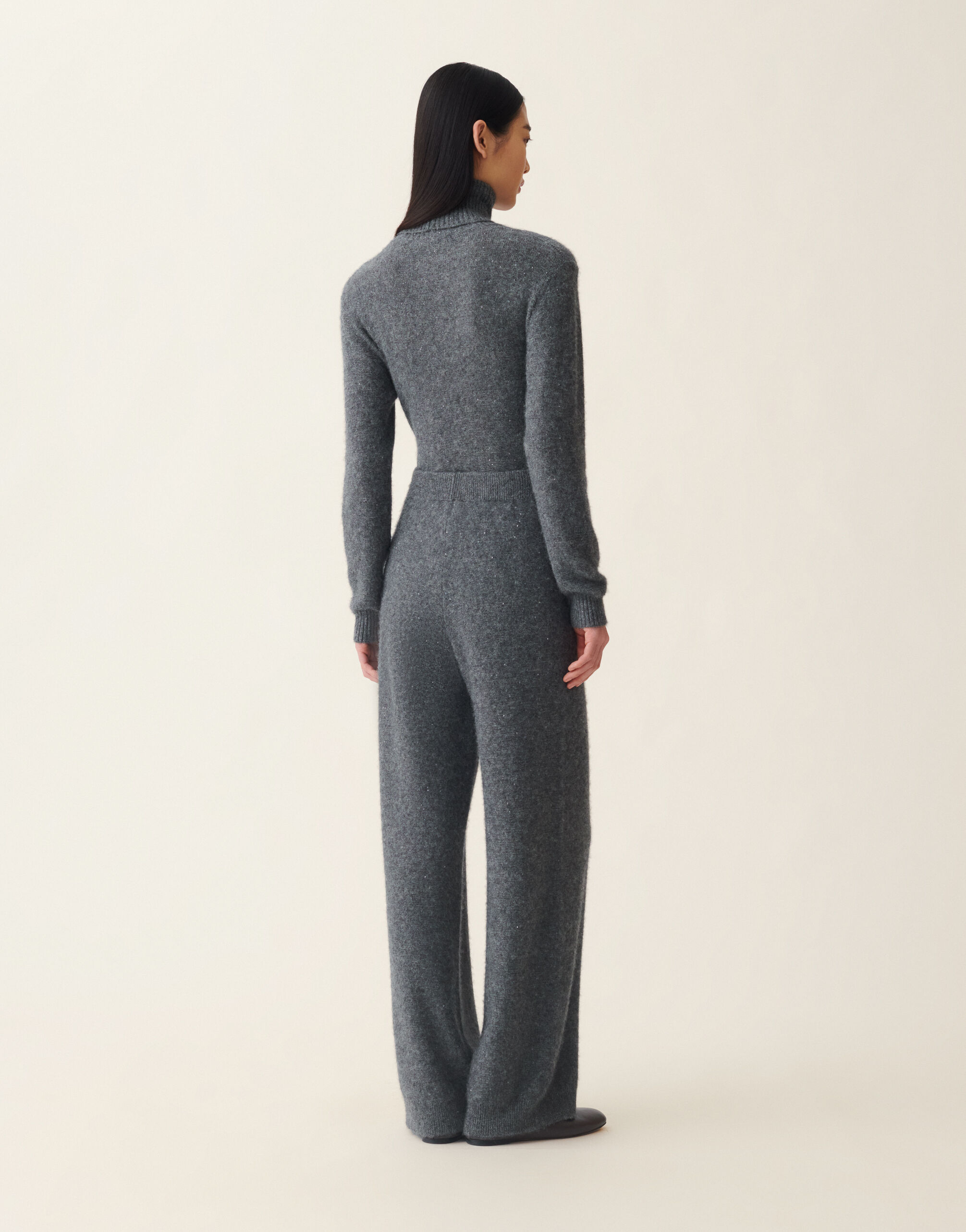 Sequin yarn straight-leg trousers, charcoal Fabiana Filippi Sequin yarn straight-leg trousers, charcoal Charcoal PAD216F391D2960000