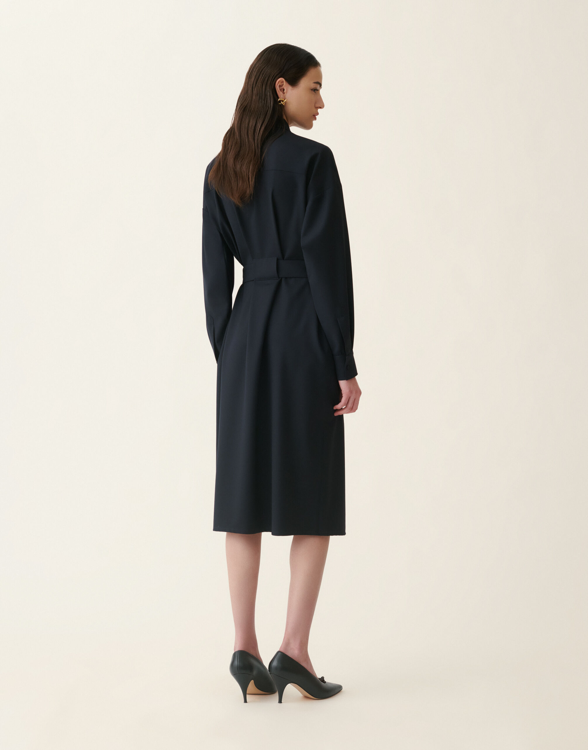 Robe saharienne en laine fraîche, bleu nuit Fabiana Filippi Robe saharienne en laine fraîche, bleu nuit Bleu nuit ABD216F371M2980000