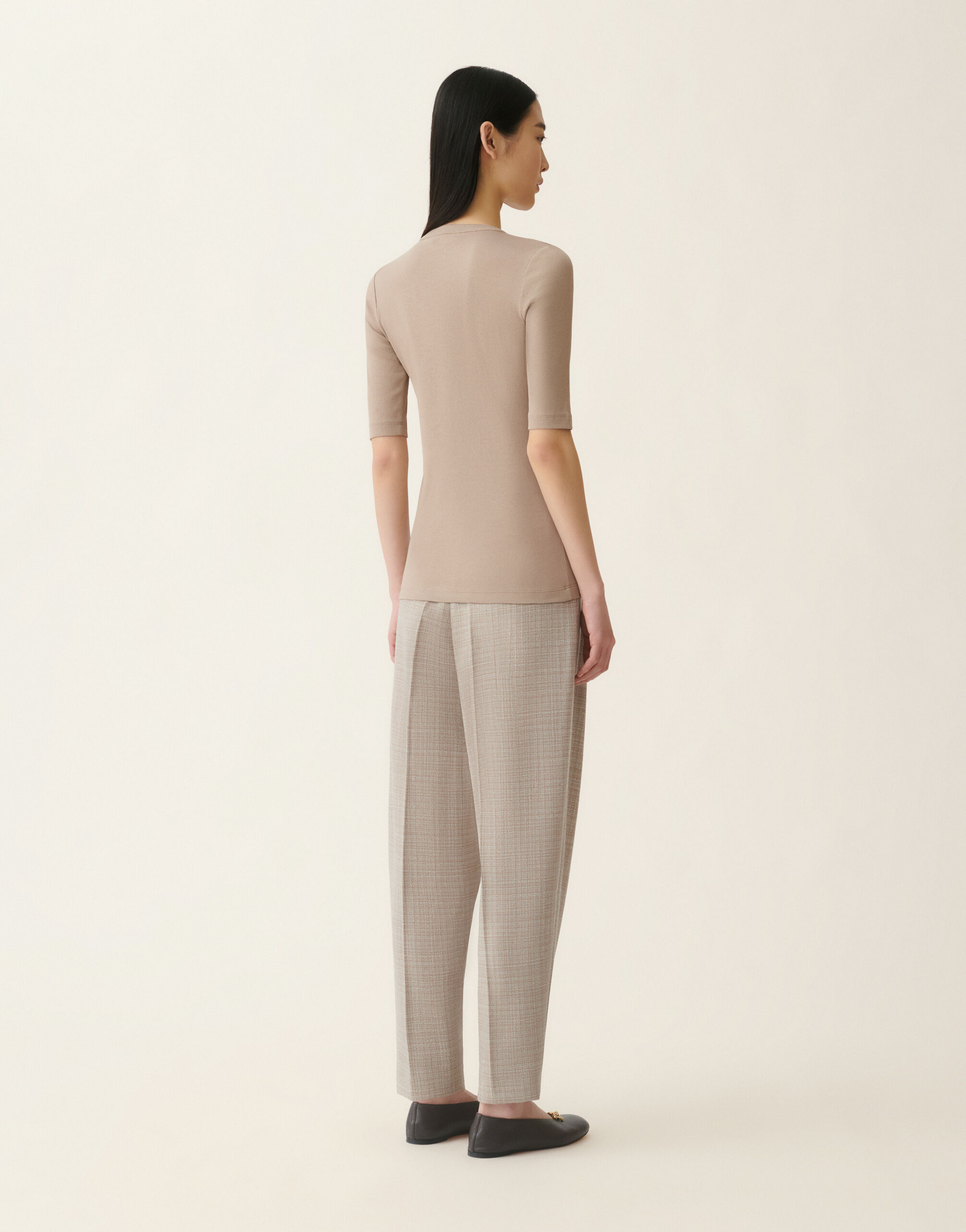 T-shirt in jersey di cotone a costina, moka meringa Fabiana Filippi T-shirt in jersey di cotone a costina, moka meringa Moka meringa JED216F603L8960000