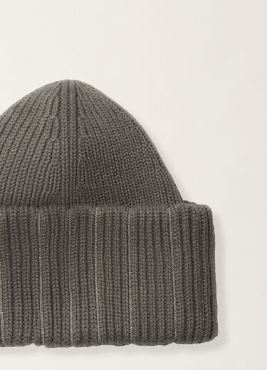 Fabiana Filippi Beanie in Platin, Blei Grau SAD225A910L5170000
