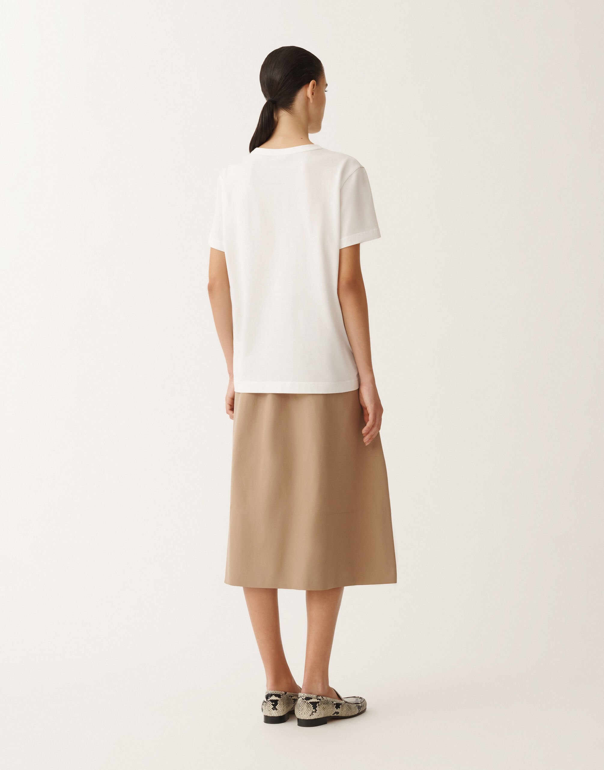 Tシャツ・カットソー FABIANA FILIPPI Woman T-Shirt Beige JED265F161L241 1261 Tシャツ・カットソー FABIANA FILIPPI Woman T-Shirt Beige