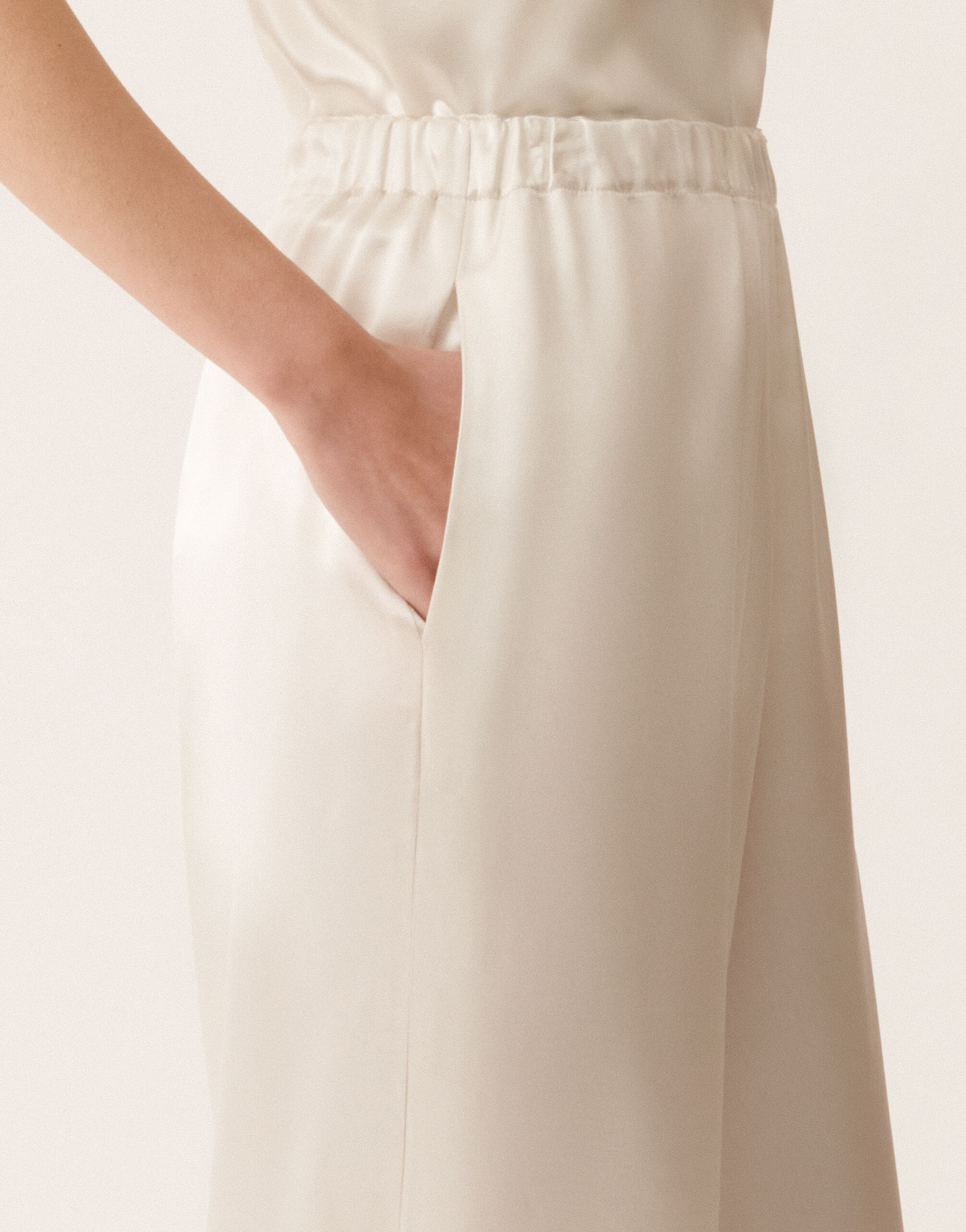 Fabiana Filippi Trevi pants in aqua satin, butter White PAD266F456D9440000