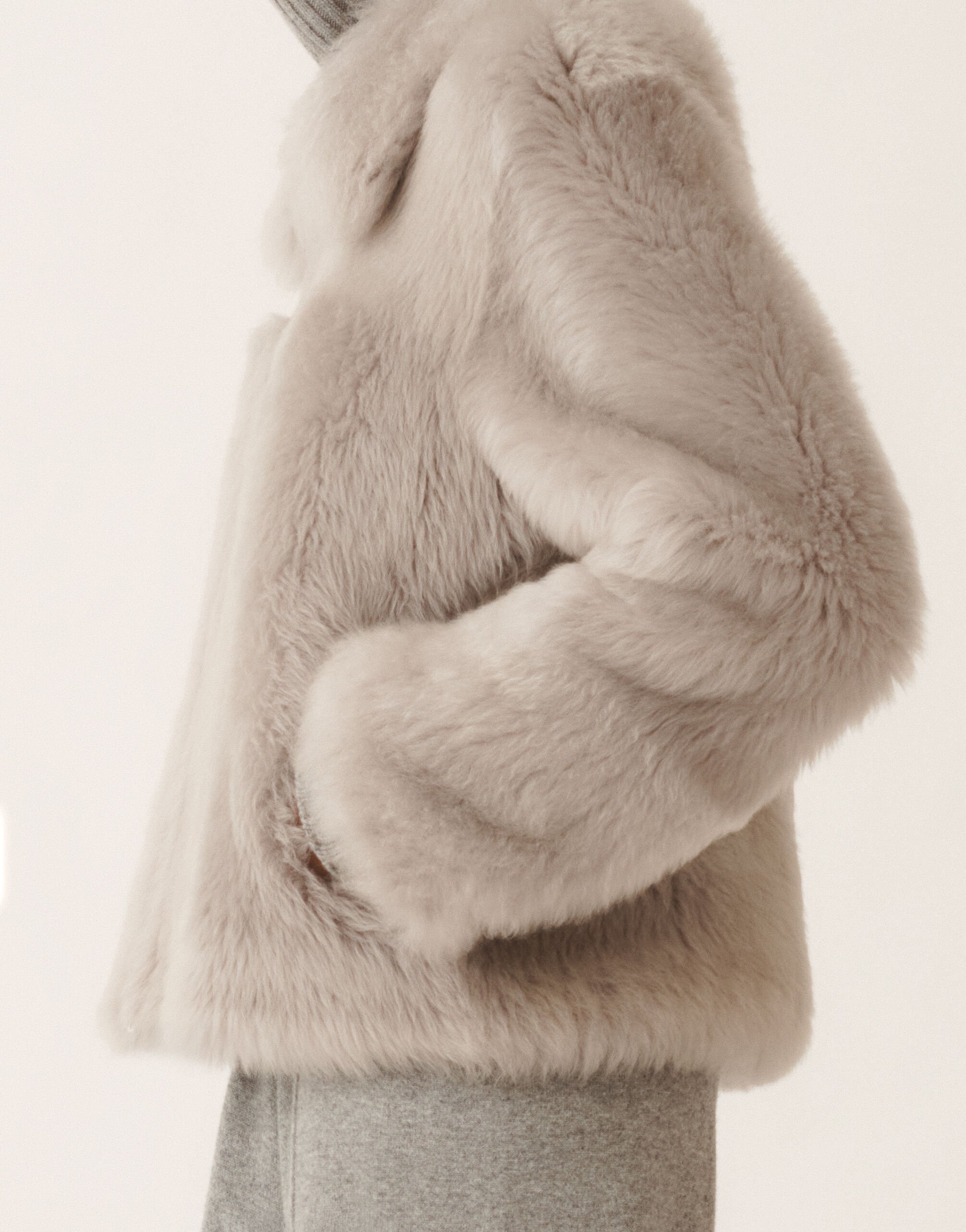 Brushed shearling coat, rock for Women | Fabiana Filippi®