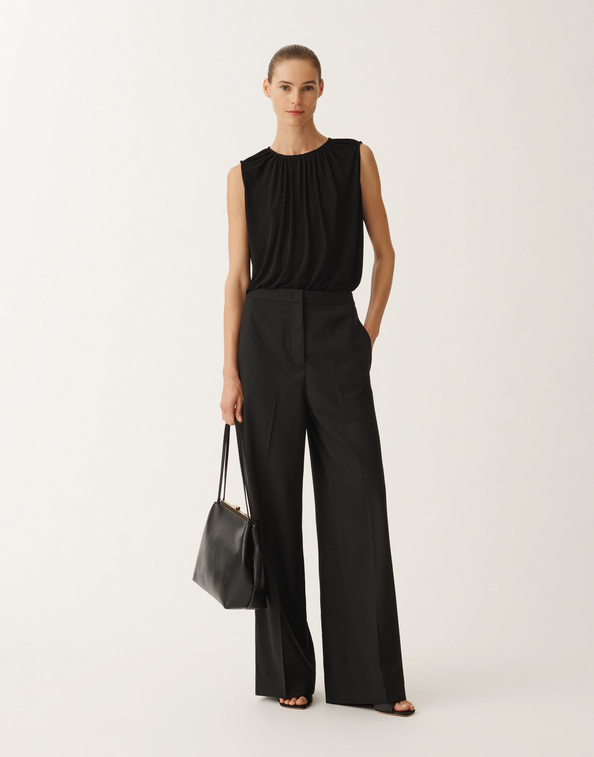 Fabiana Filippi Fluid viscose jersey top, black BLACK TPD265F157D8060000