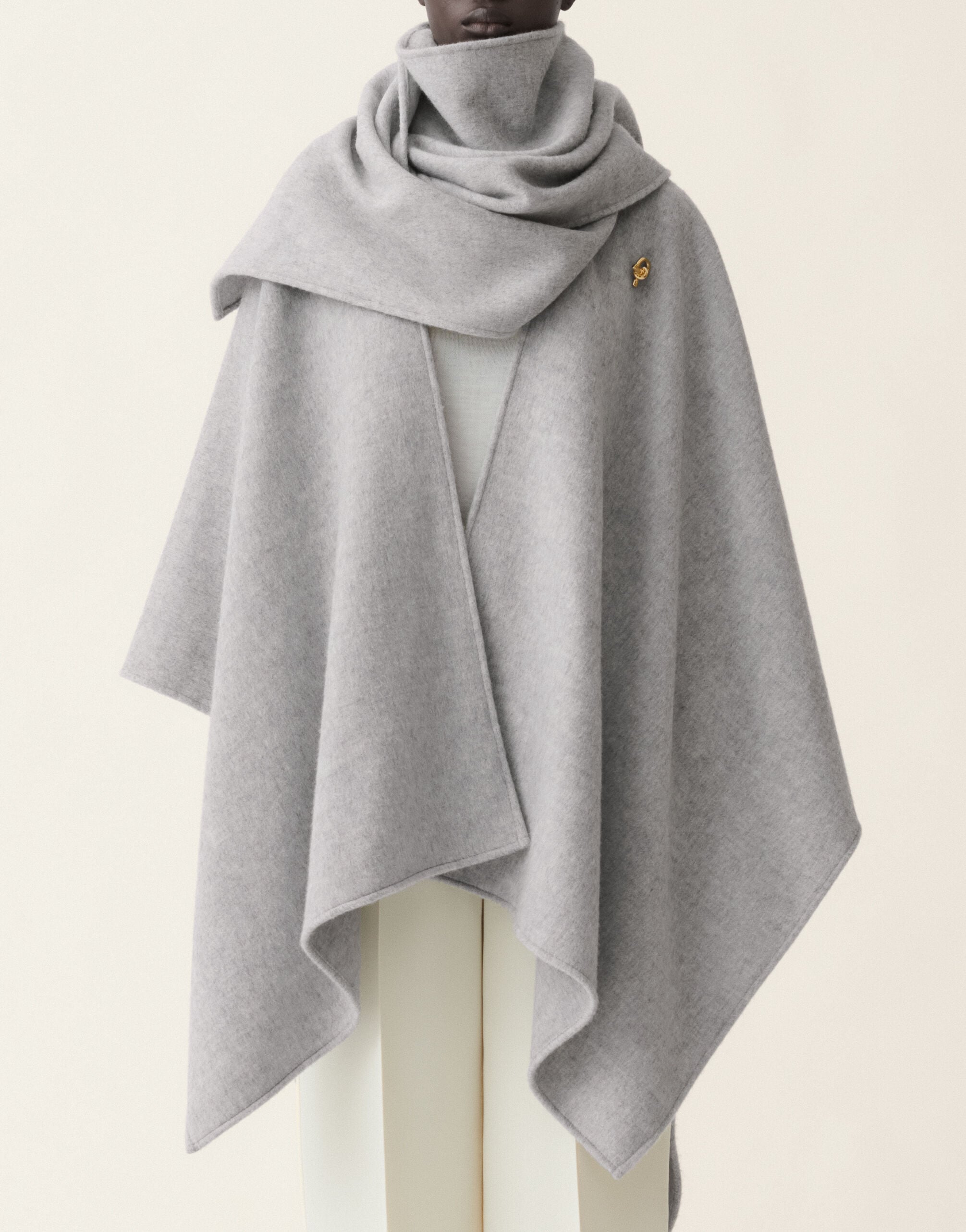 Fabiana Filippi Cape aus Donegal-Garn mit Lurex, granit Granit SAD216A907M5370000