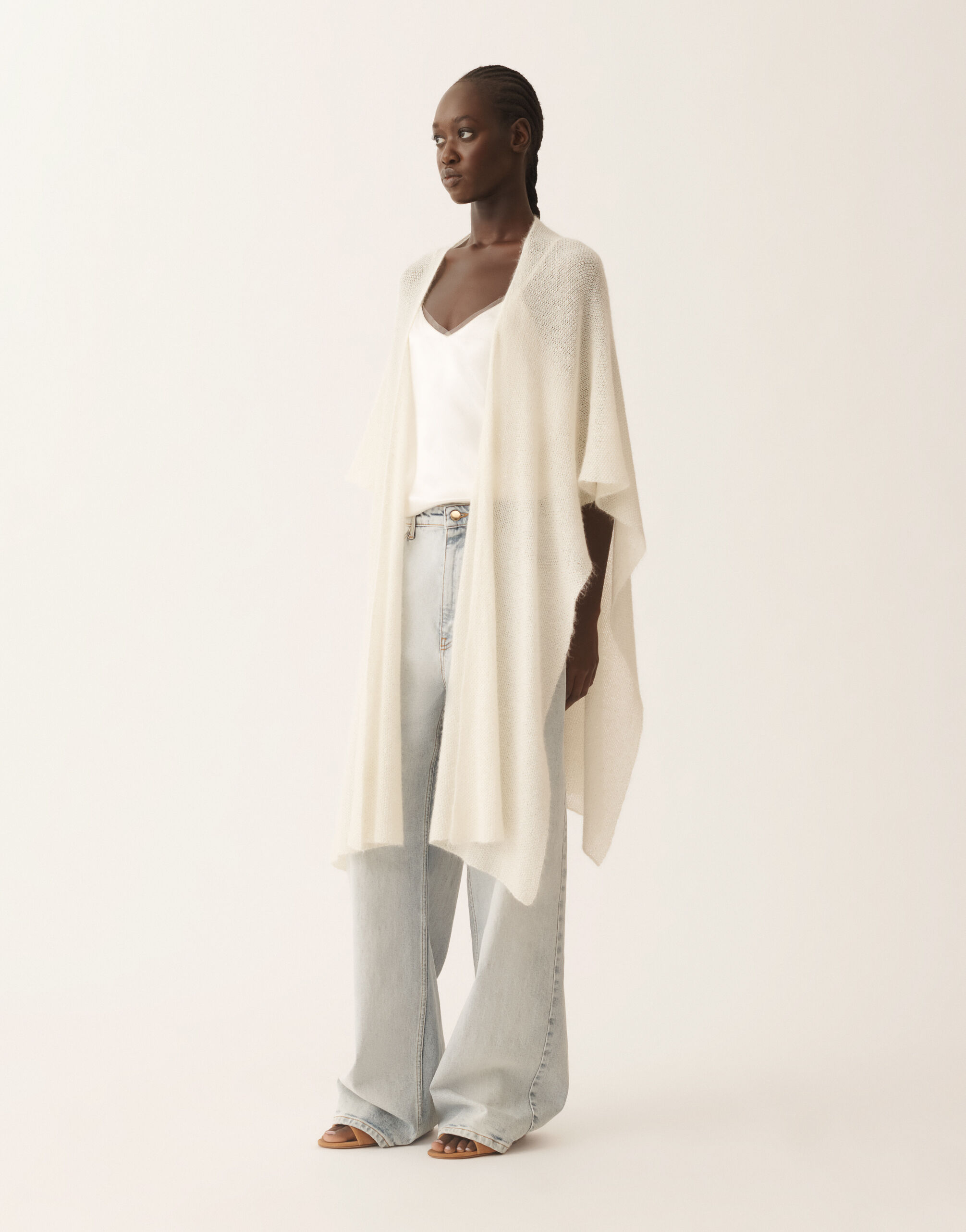 レディースMohair cape with sequins, raffia 新着アイテム | Fabiana