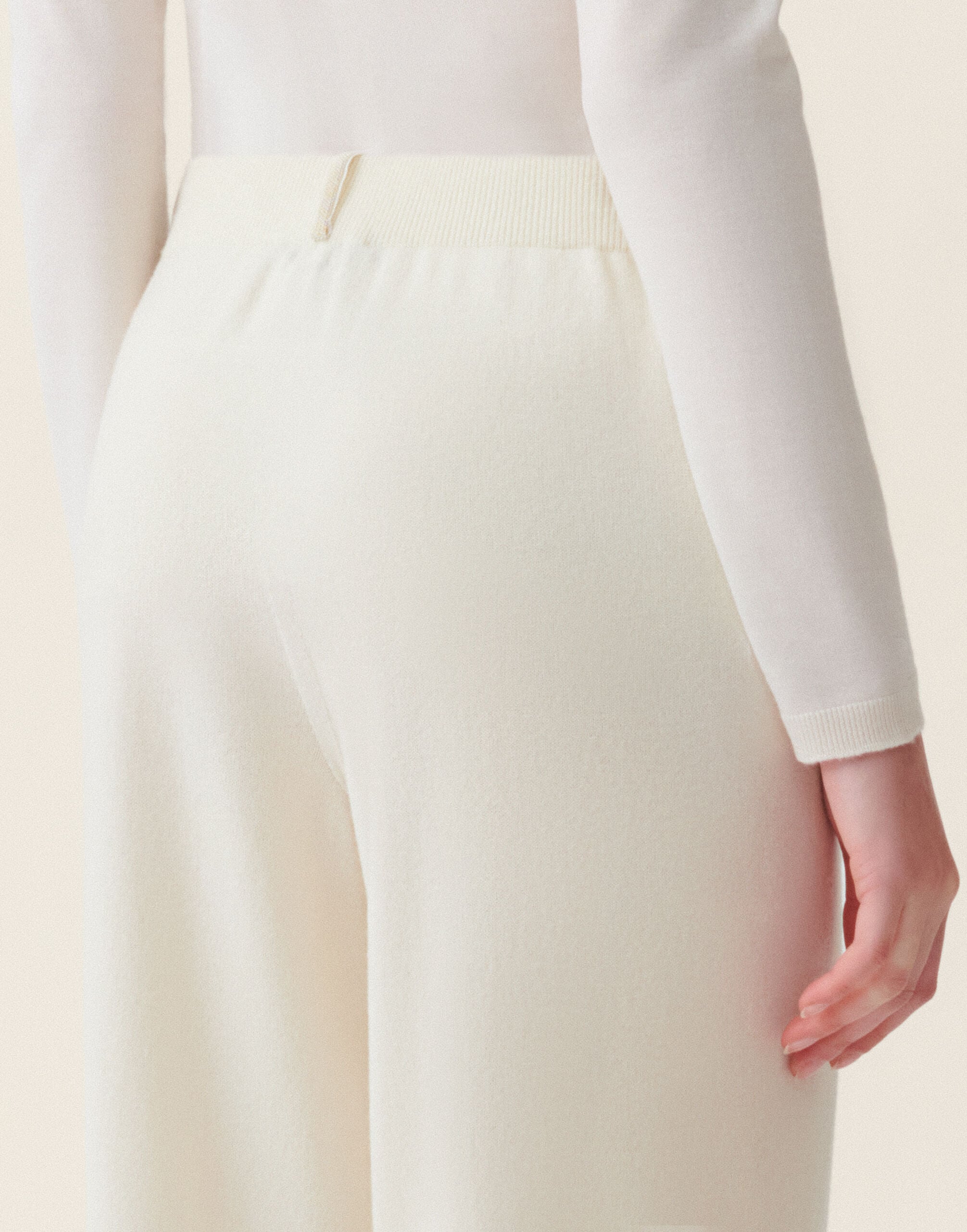 Fabiana Filippi Platinum jogging trousers, raffia Raffia PAD216F336M2810000