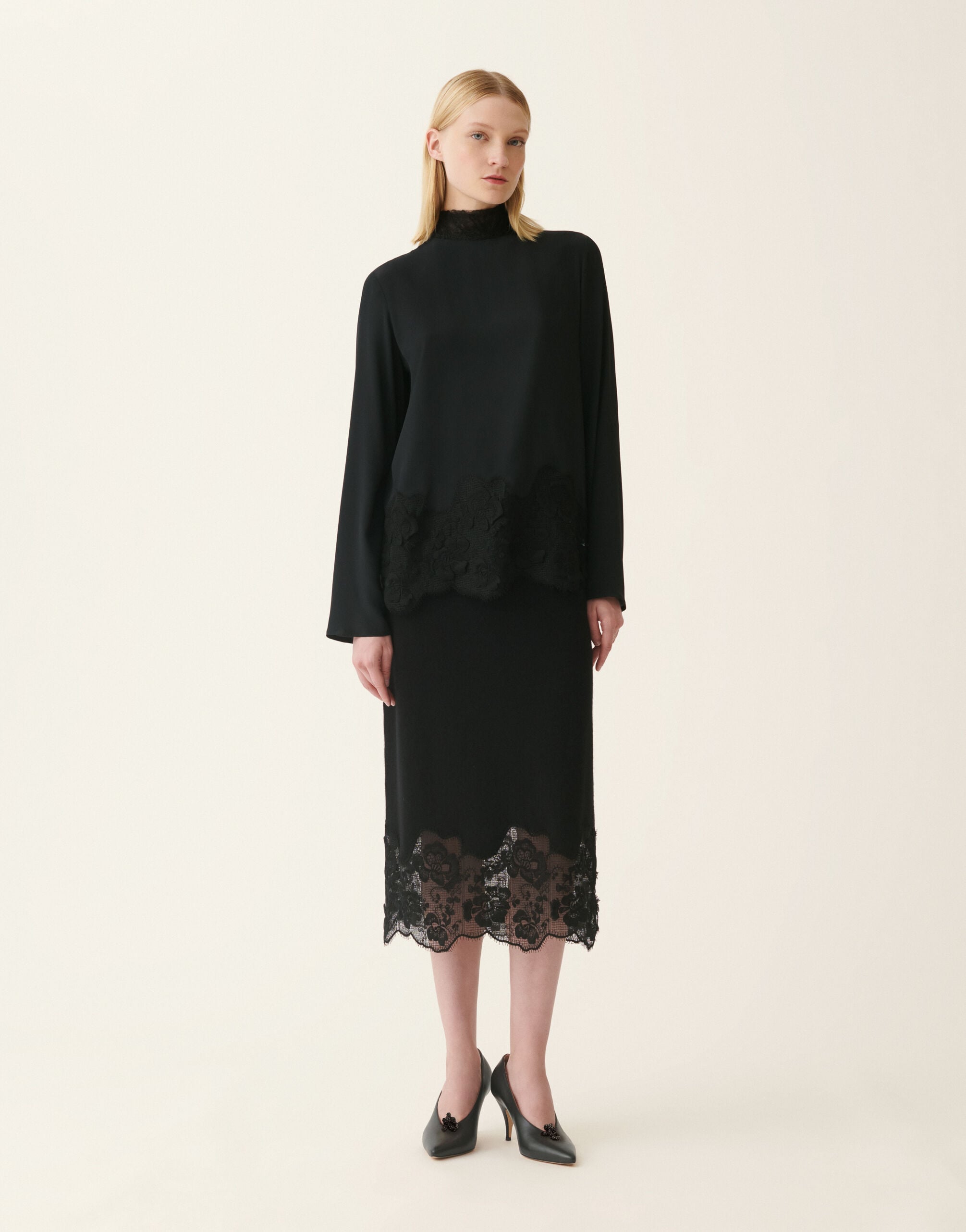 Crêpe de chine top, black Fabiana Filippi Crêpe de chine top, black Black TPD226F752M4880000