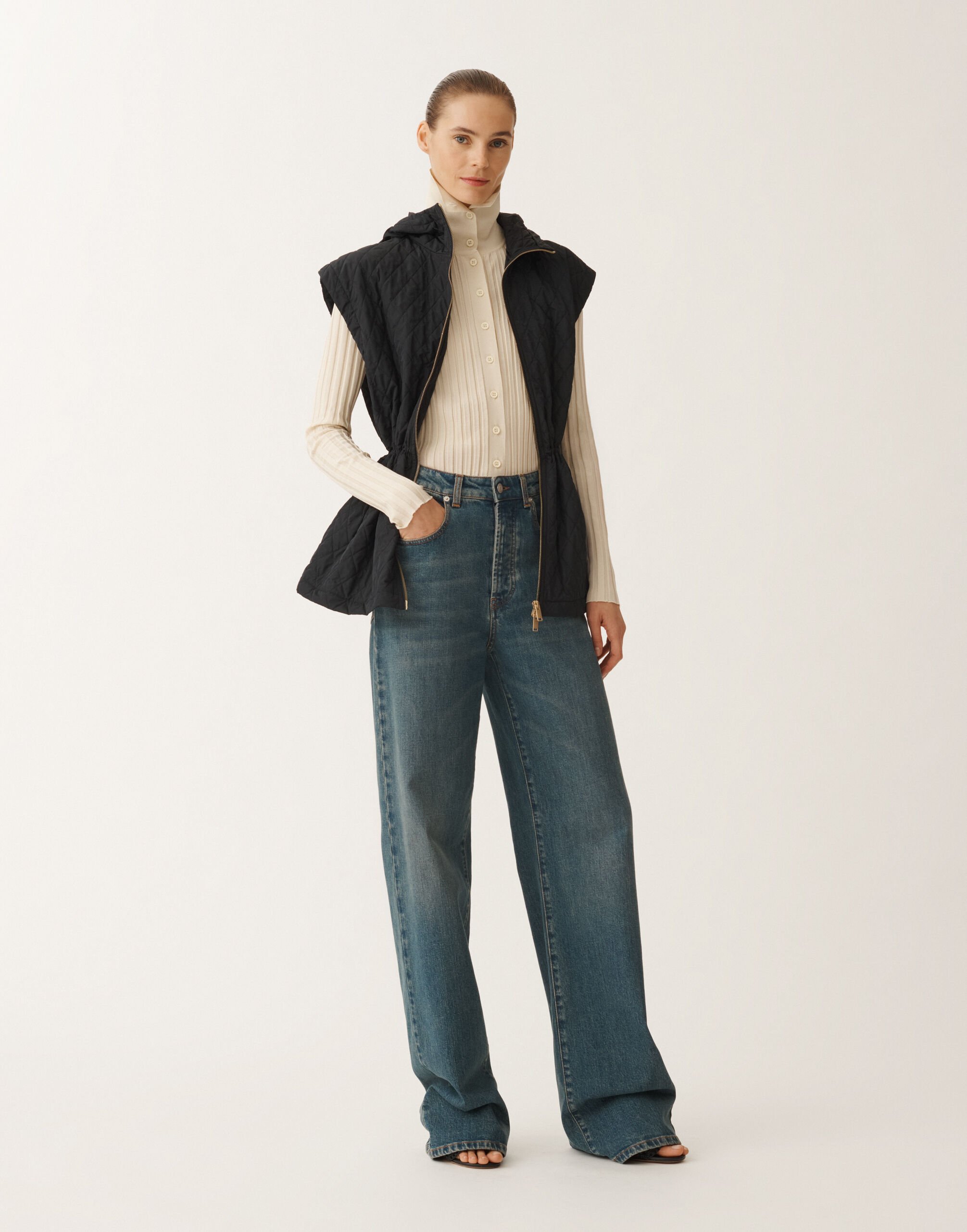 Fabiana Filippi Technical taffeta gilet vanilla, midnight blue BLUE CTD265F244L2970000