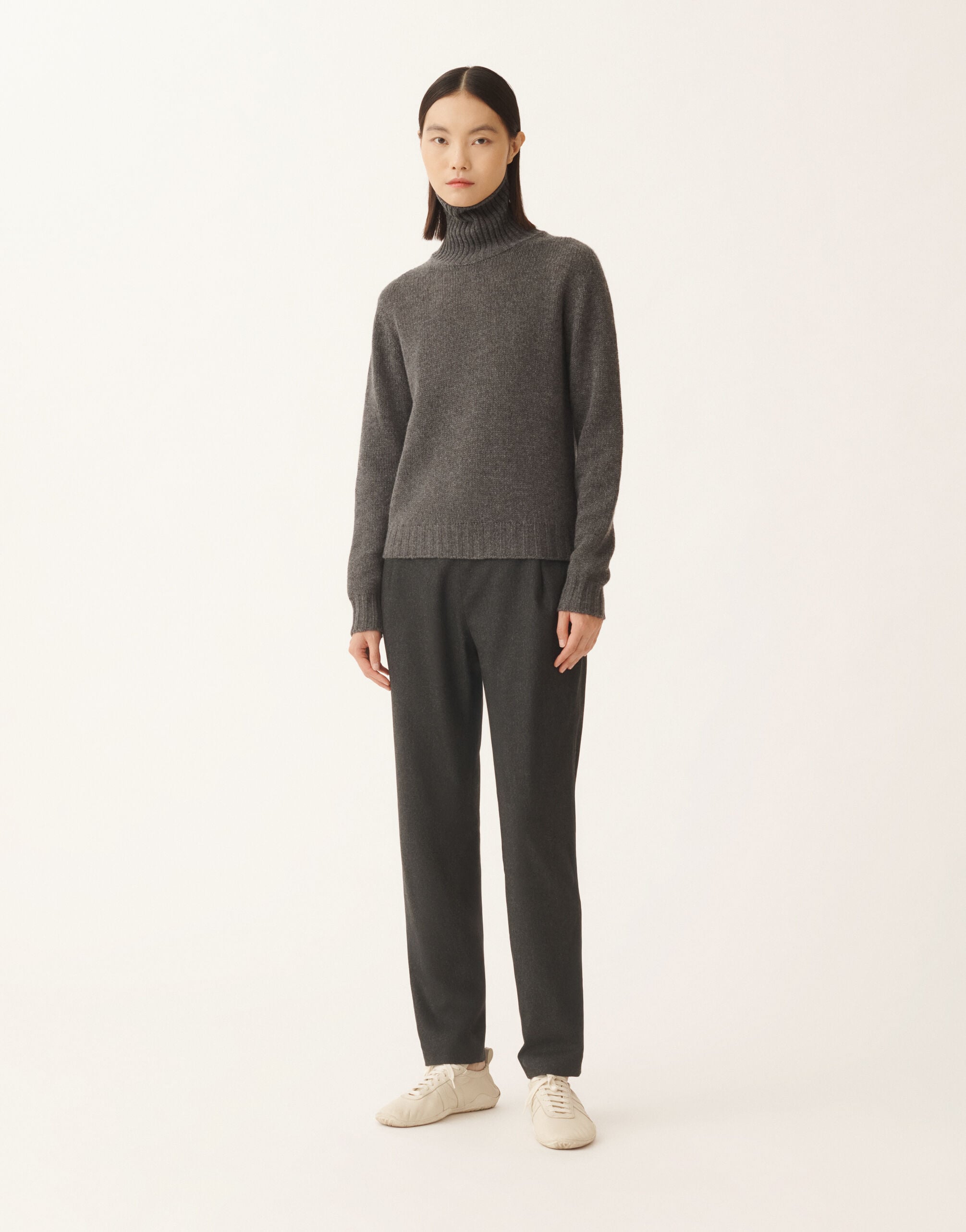 Cashmere turtleneck sweater, onyx for Women | Fabiana Filippi®