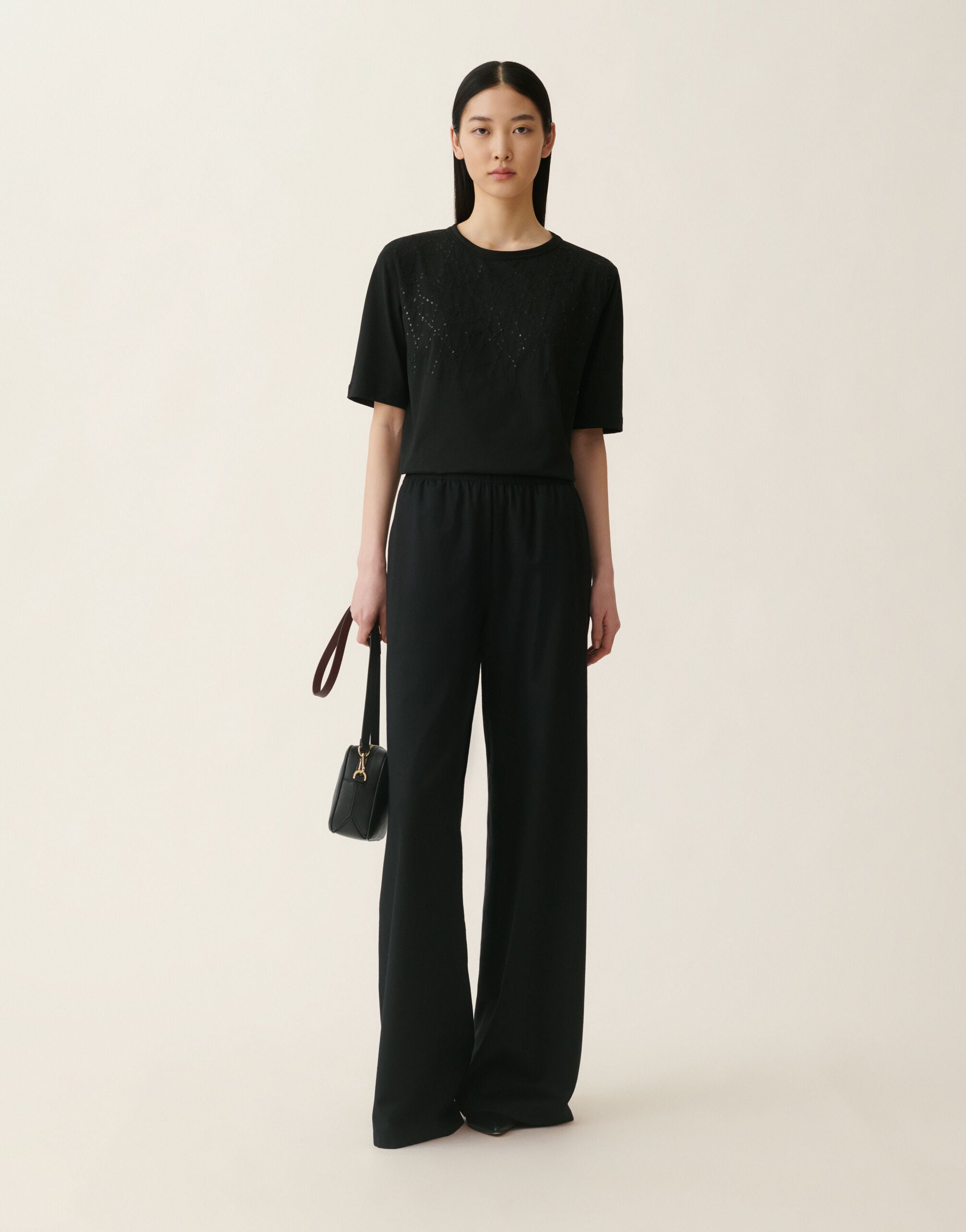 Embroidered jersey T-shirt, black Fabiana Filippi Embroidered jersey T-shirt, black Black JED226F558M4590000