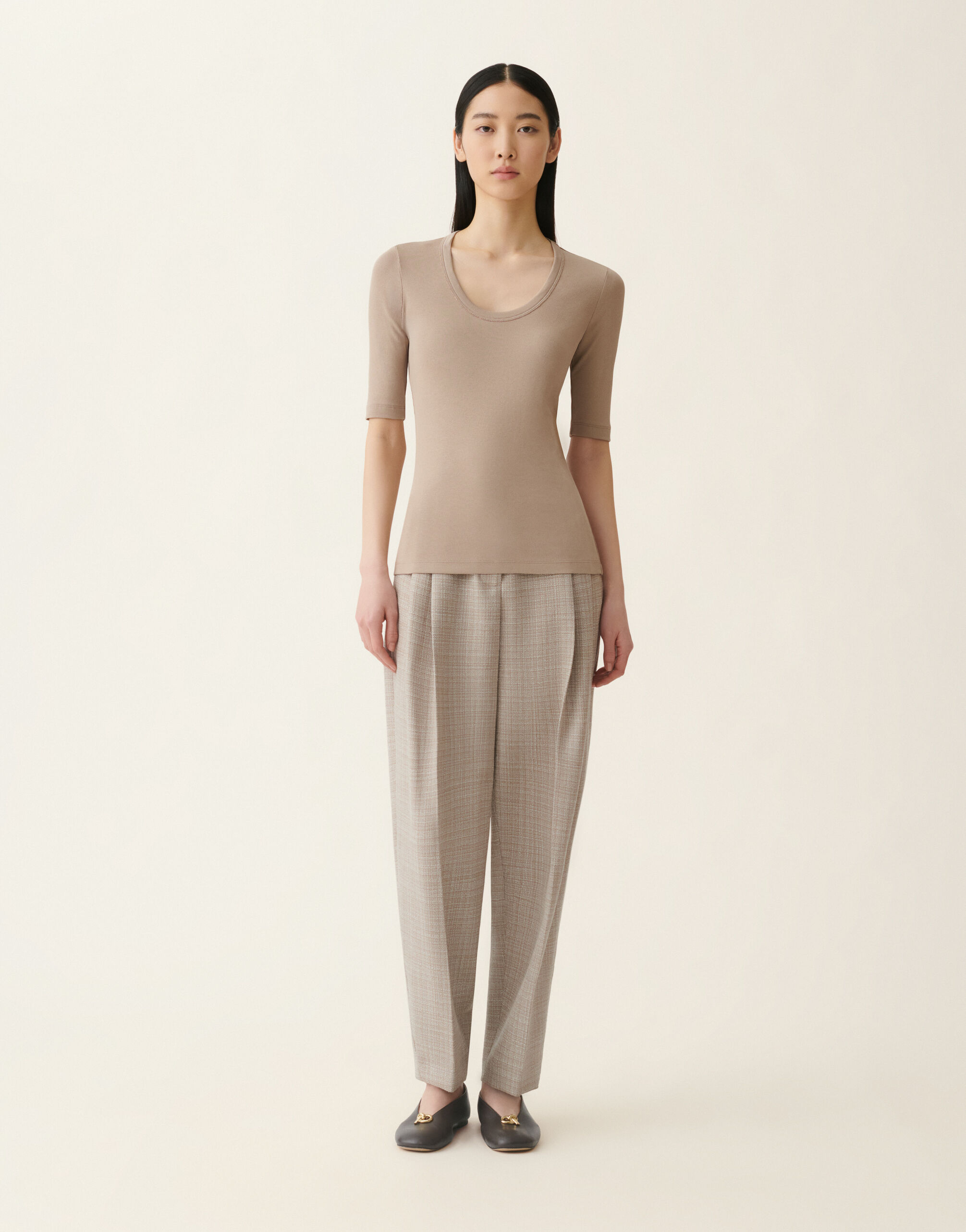 T-shirt in jersey di cotone a costina, moka meringa Fabiana Filippi T-shirt in jersey di cotone a costina, moka meringa Moka meringa JED216F603L8960000