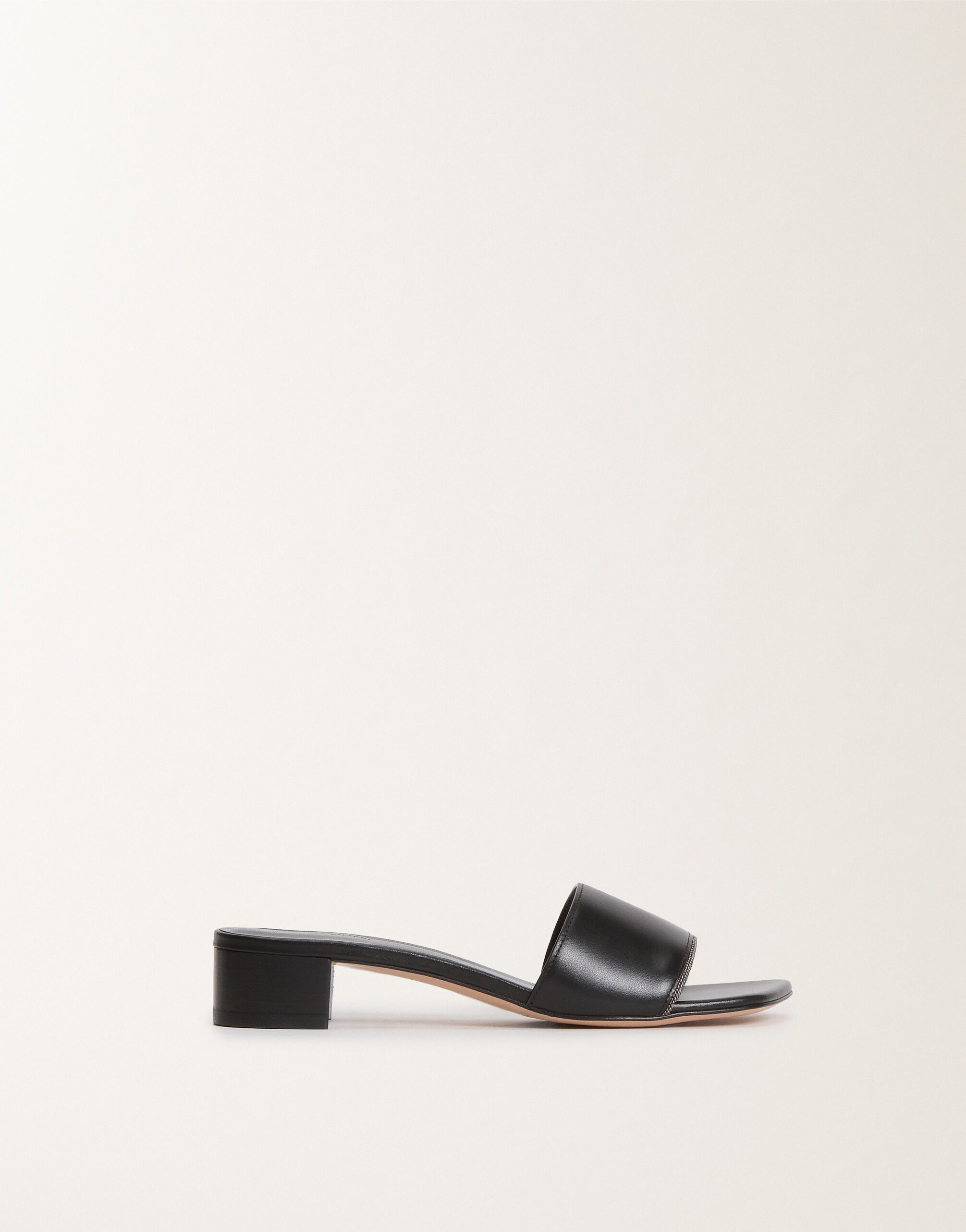 Calfskin sandals with heel, black
