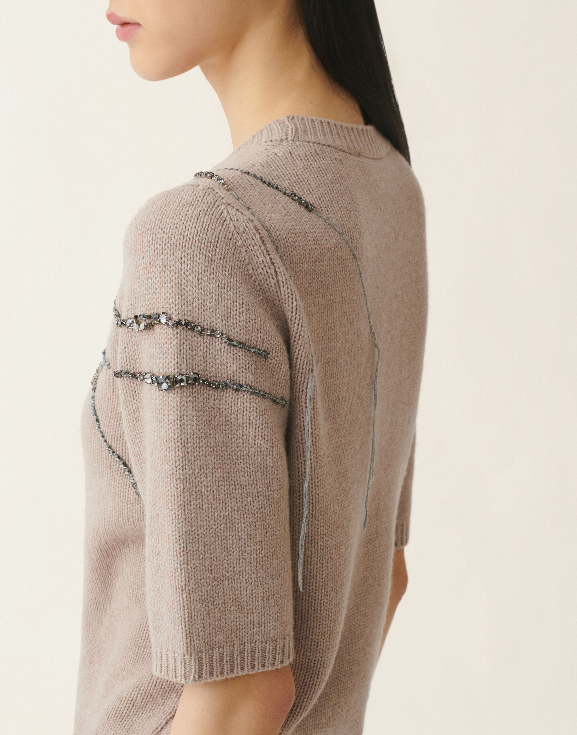 Maglia in cashmere garza, moka meringa Fabiana Filippi Maglia in cashmere garza, moka meringa Moka meringa MAD216F490M2870000