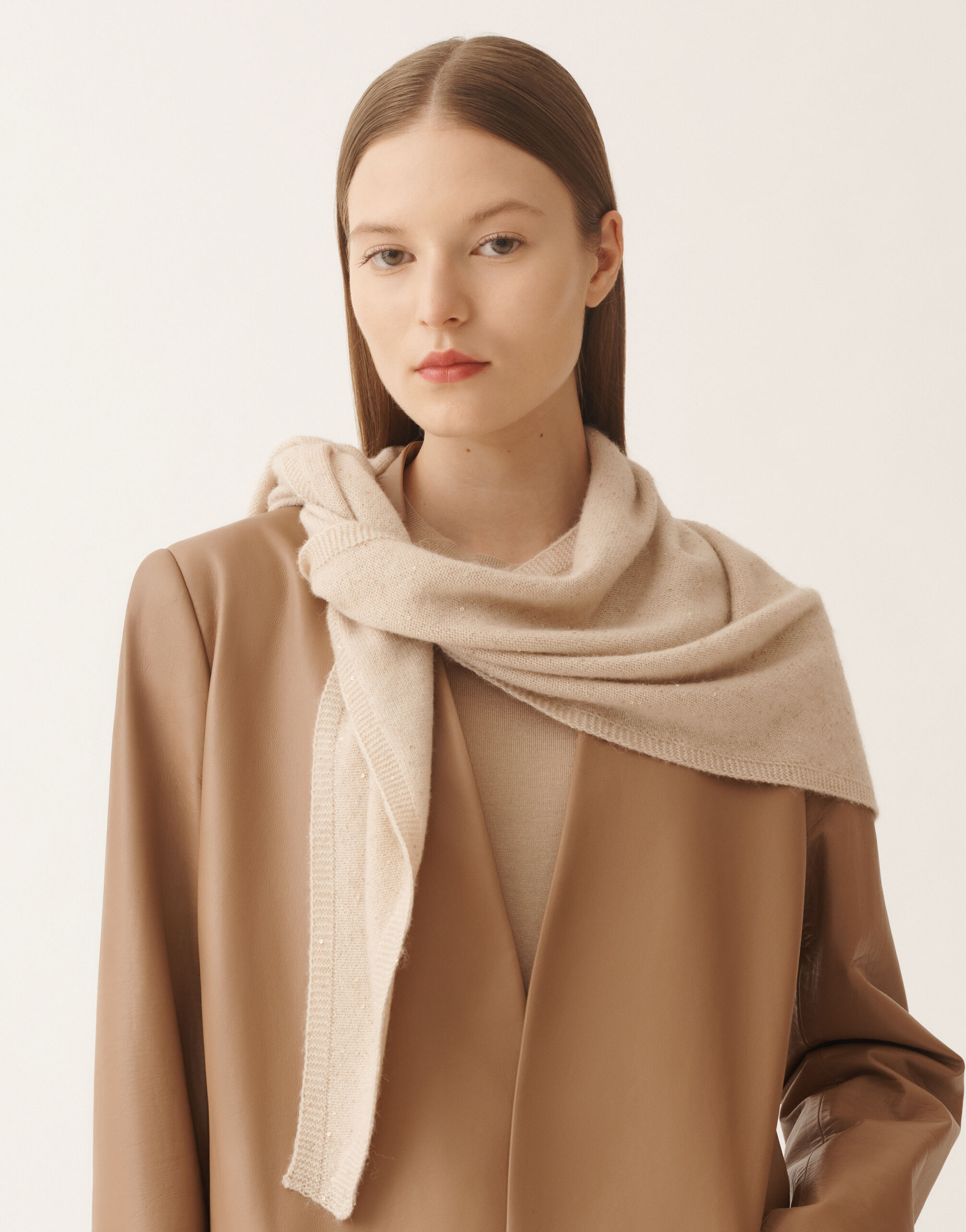 Fabiana Filippi Woll- und Seidenfoulard mit Pailletten, Kordel Beige SAD225A949D2960000