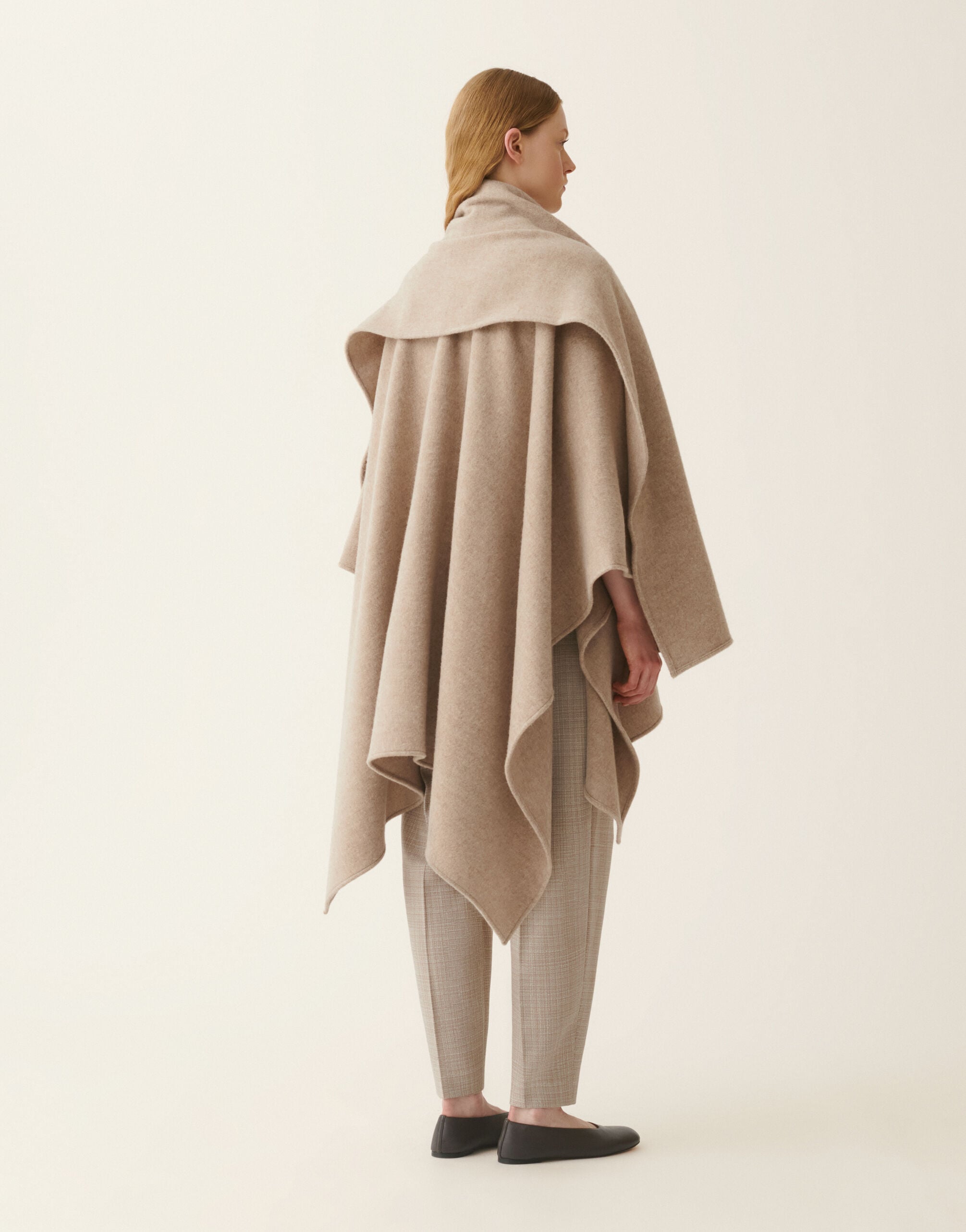 Wool cape with scarf, cachà Fabiana Filippi Wool cape with scarf, cachà Cachà SAD216A907M5370000