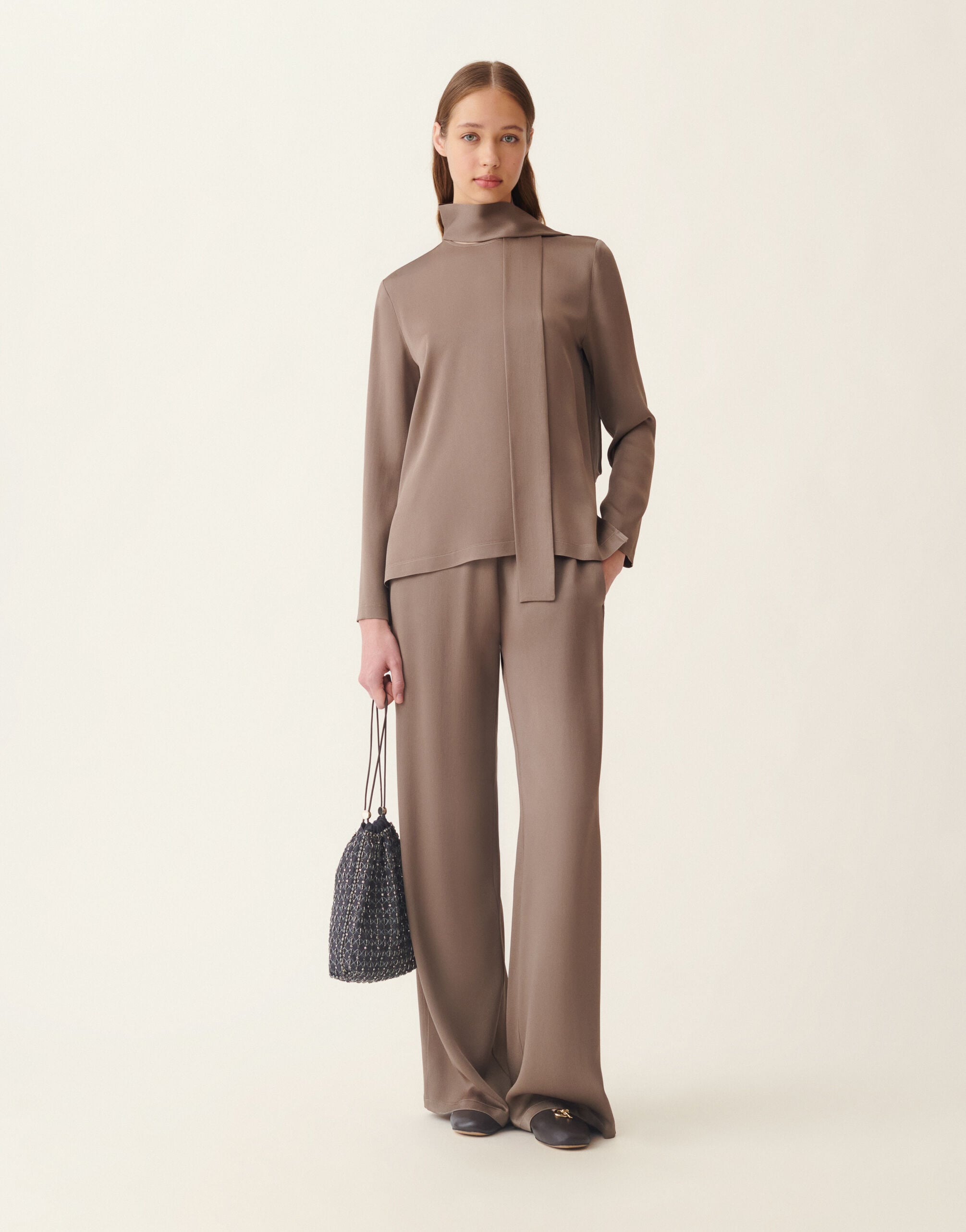 Wide-leg enver satin trousers, falcon Fabiana Filippi Wide-leg enver satin trousers, falcon Falcon PAD216F291D9820000