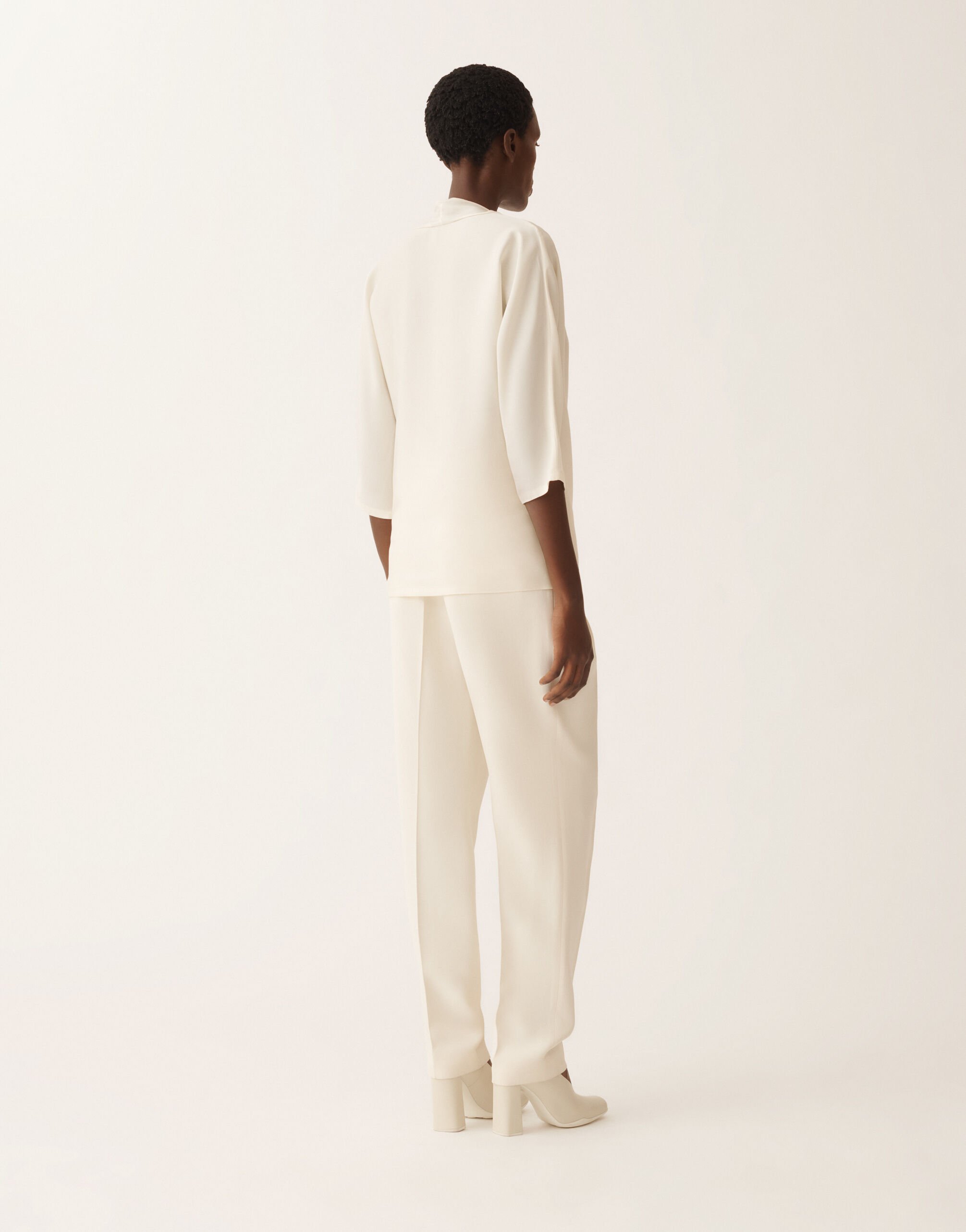 Fabiana Filippi Top in enver satin, butter White TPD225F843L7030000