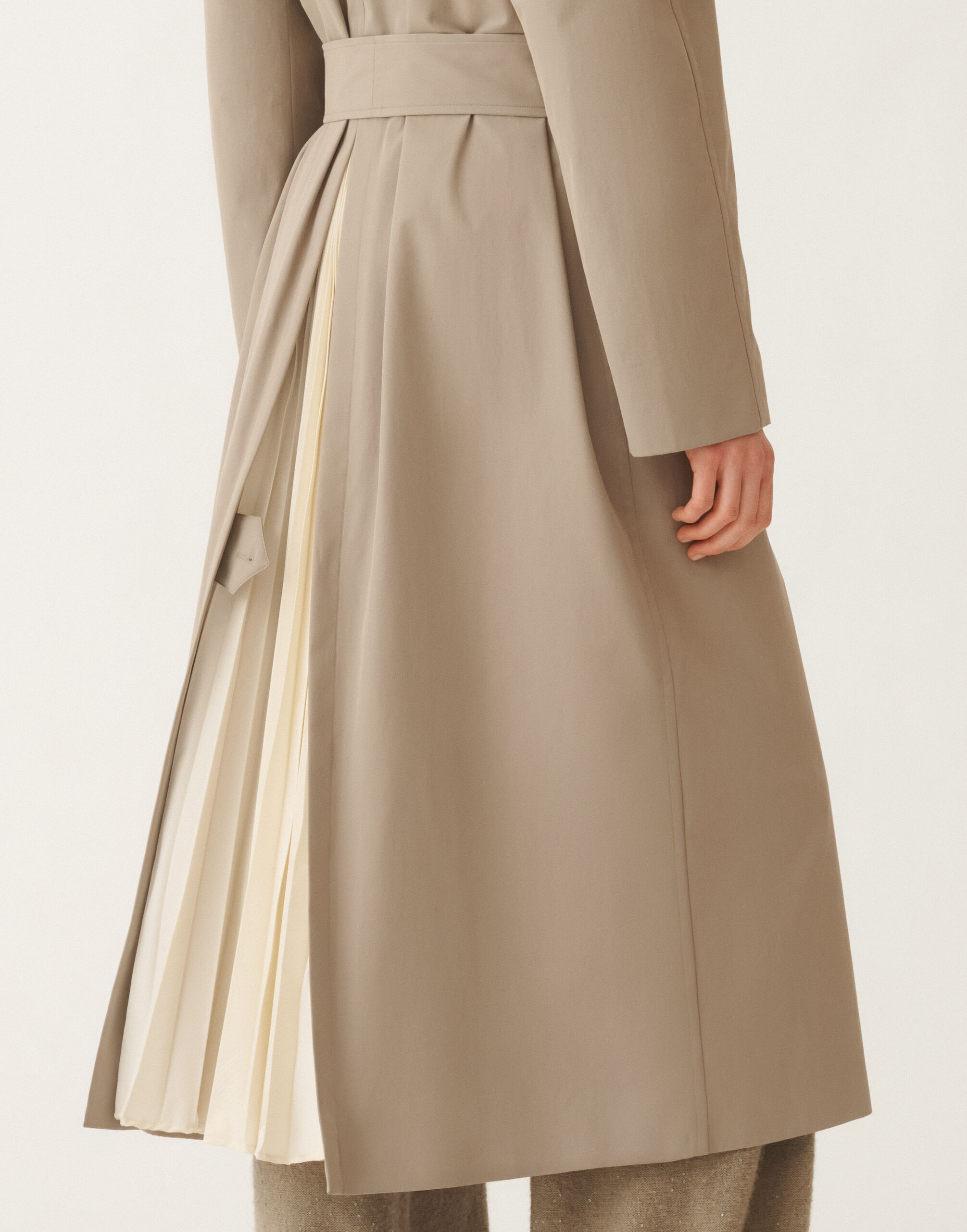 Fabiana Filippi Zweireihiger Trenchcoat aus extrafeinem Twill, olivgrün Grün CTD215F228L5120000