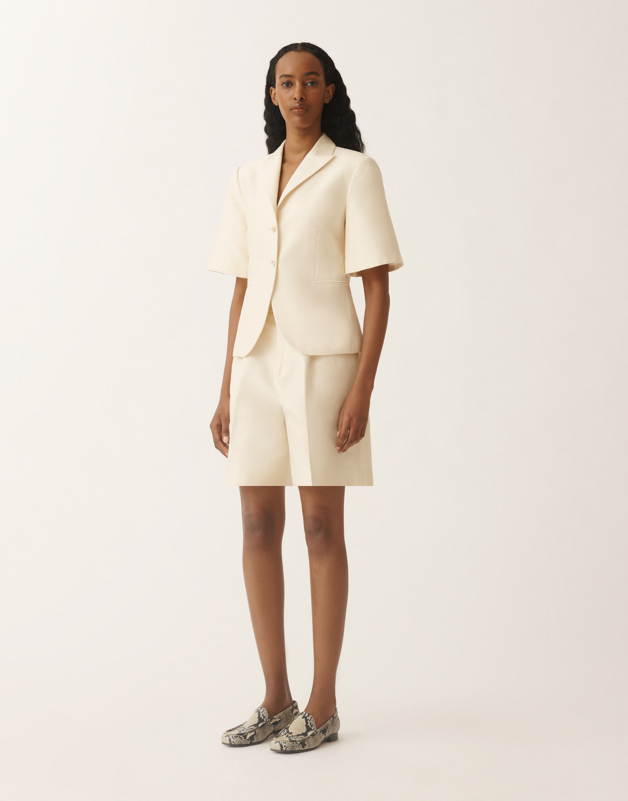 ジャケット FABIANA FILIPPI SS25 Short sleeve blazer (GCD275F677 D787) Cotton and silk short-sleeved mikado jacket, vanilla for
