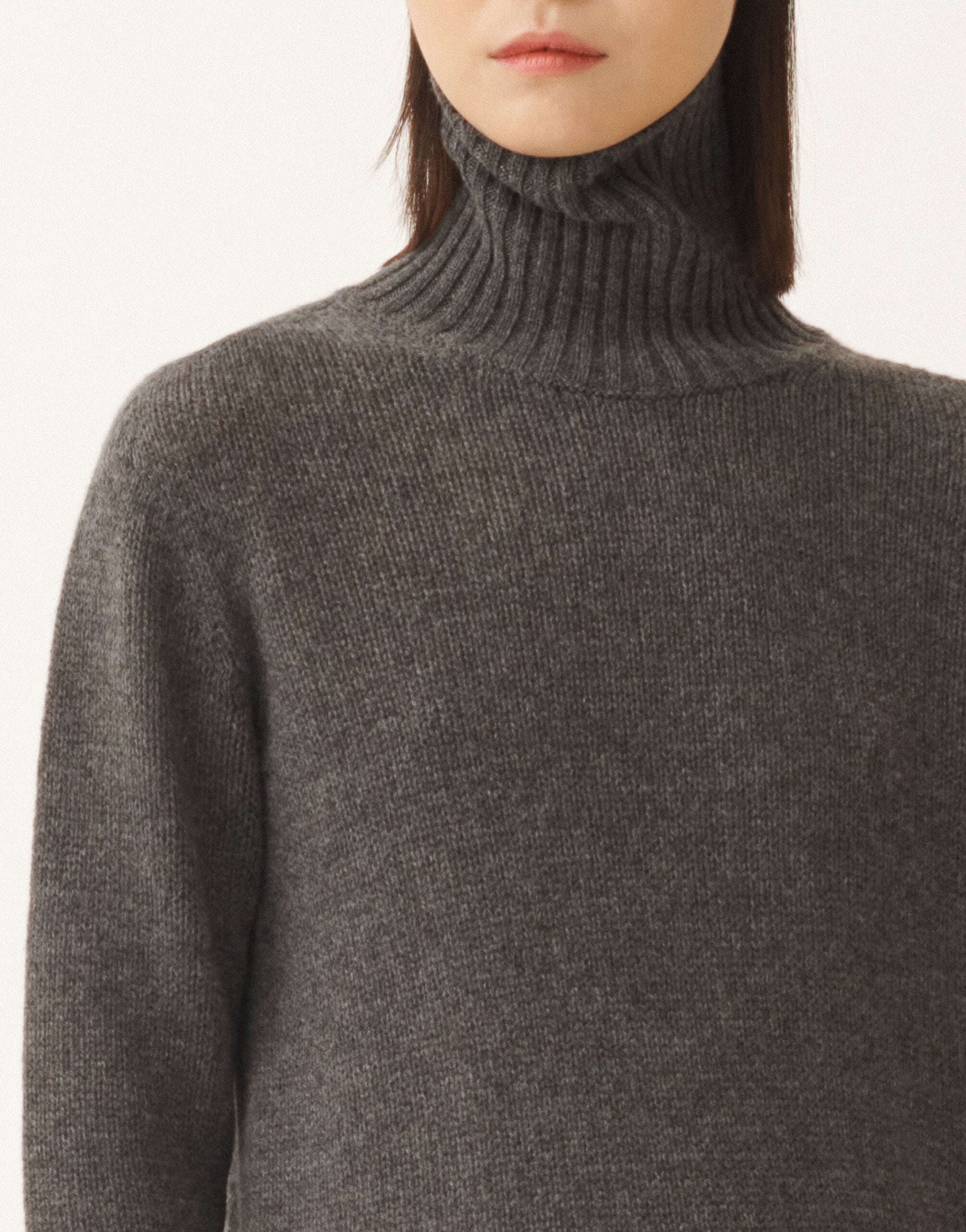 Cashmere turtleneck sweater, onyx for Women | Fabiana Filippi®