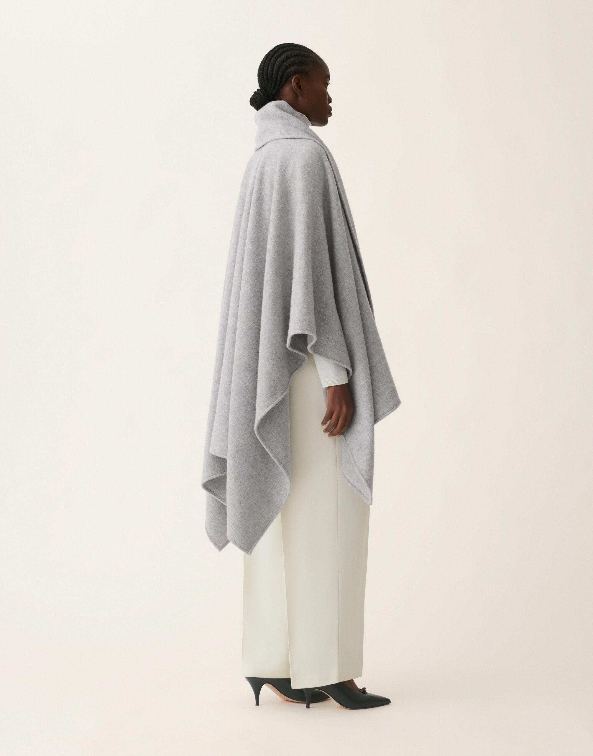Fabiana Filippi Cape aus Donegal-Garn mit Lurex, granit Granit SAD216A907M5370000