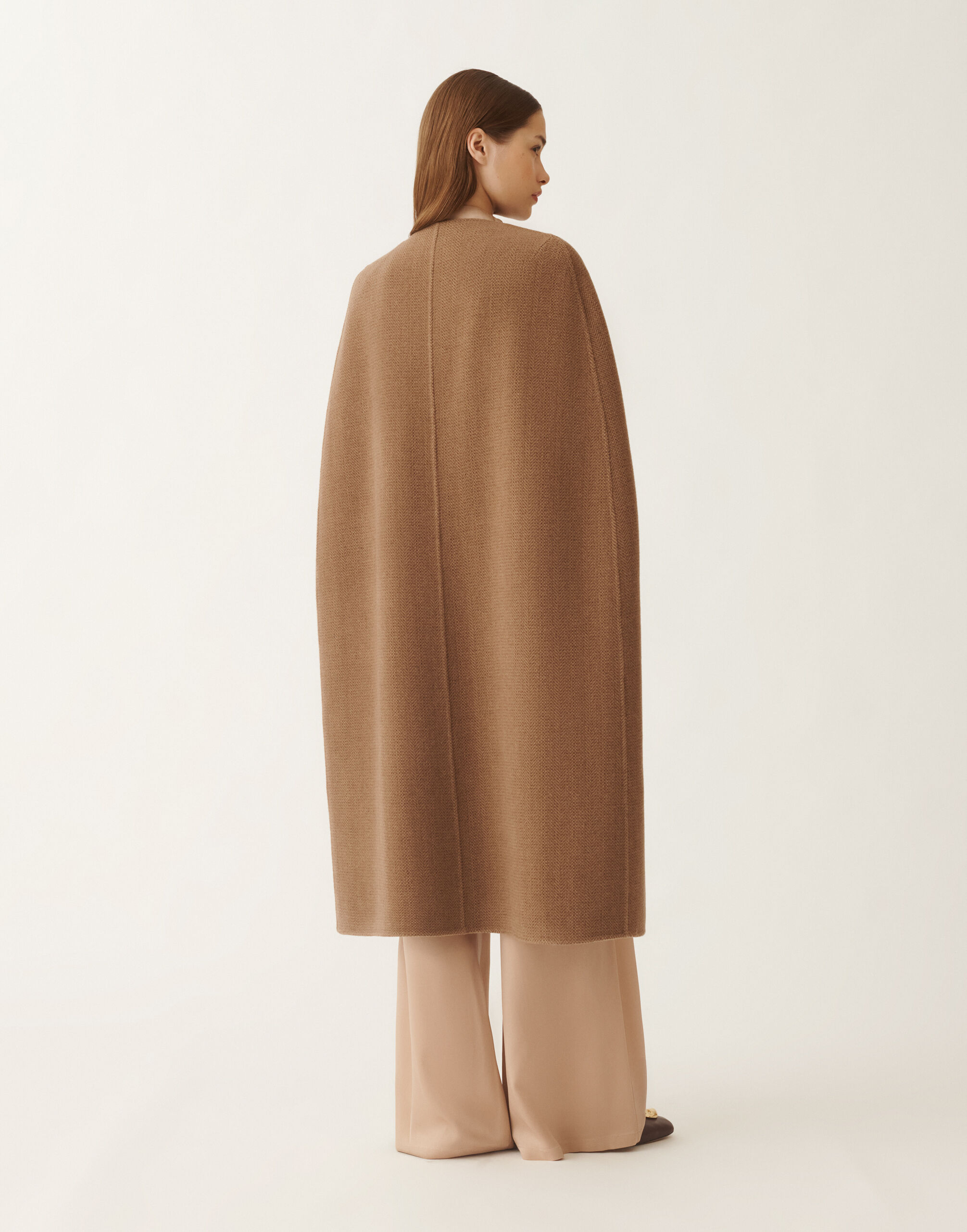 Cape in soft double chevron, camel and ebony for Women | Fabiana