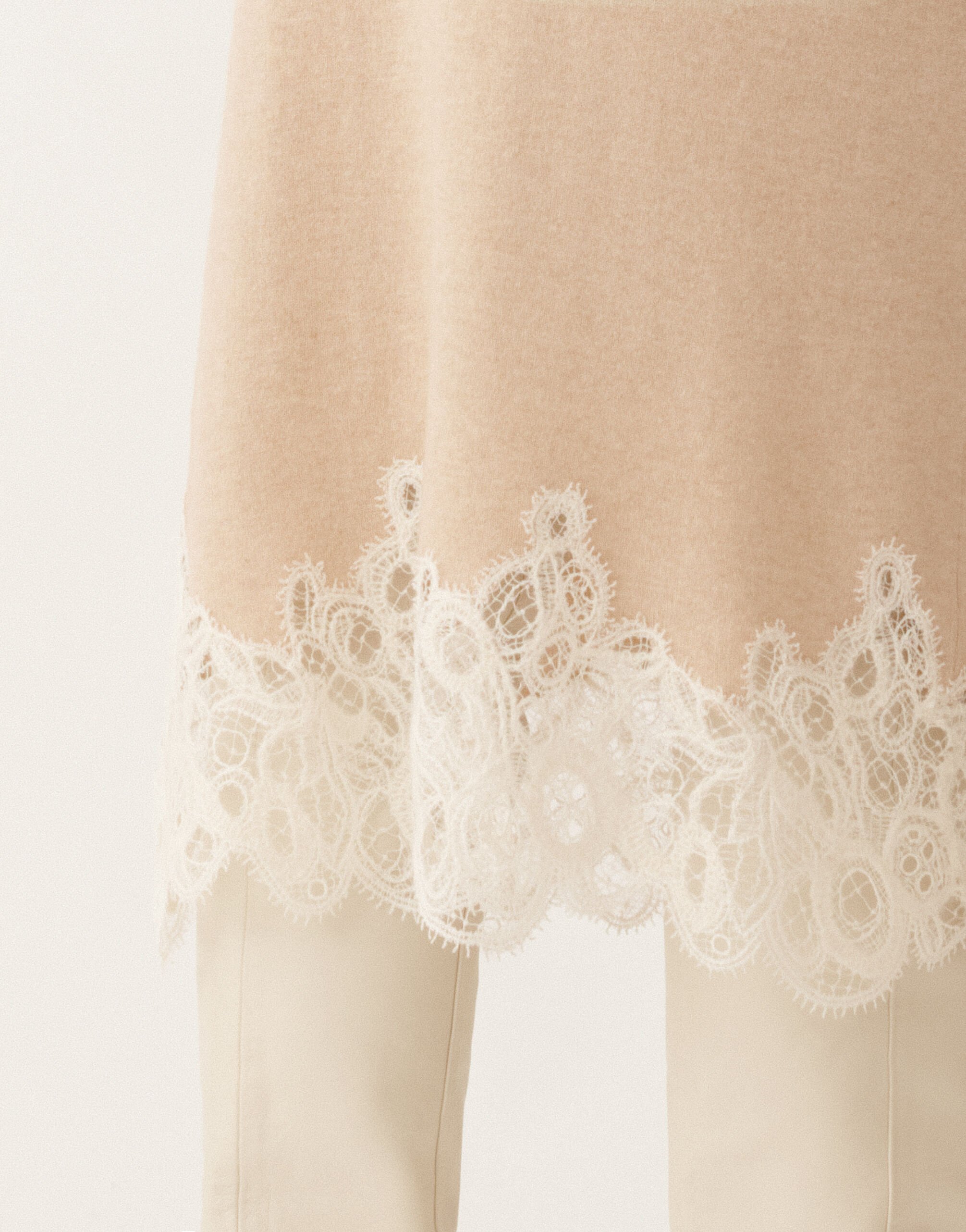 Platinum skirt with macramé lace, rope for Women | Fabiana Platinum skirt with macramé lace, rope for Women | Fabiana