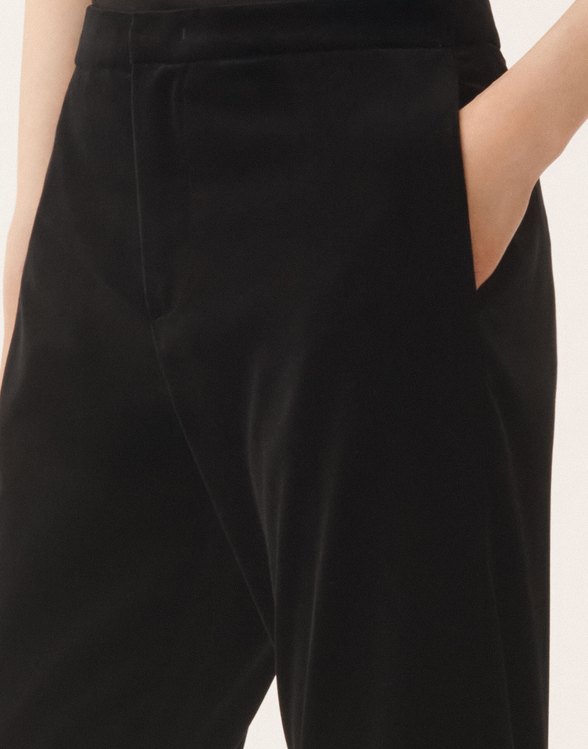 Montefalco trousers in velvet, black for Women | Fabiana