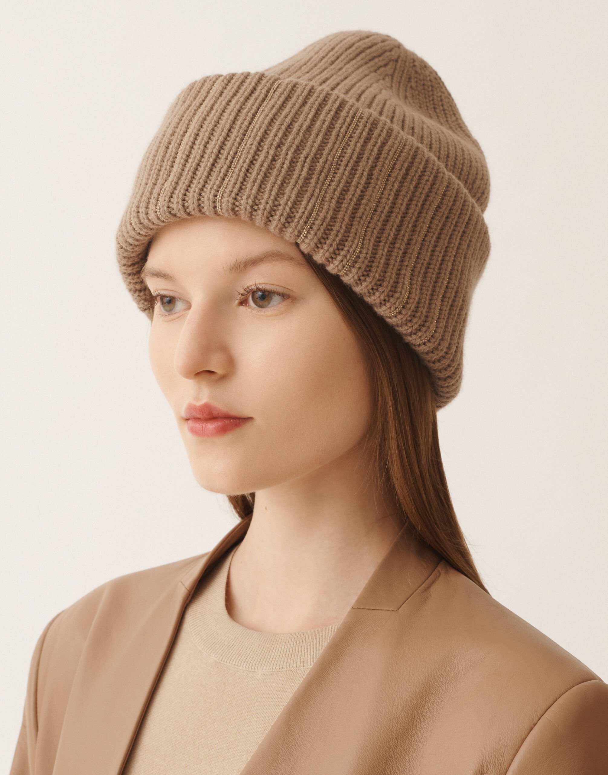 Fabiana Filippi Beanie in Platinum, bark Brown SAD225A910L5170000