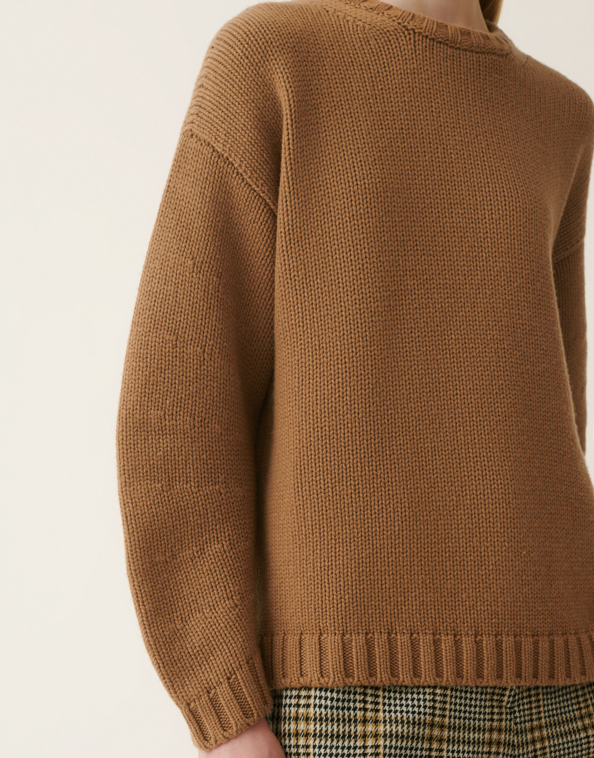 Platinum-Pullover mit Rundhalsausschnitt, Bast Fabiana Filippi Platinum-Pullover mit Rundhalsausschnitt, Bast Bast MAD226F016N1280000