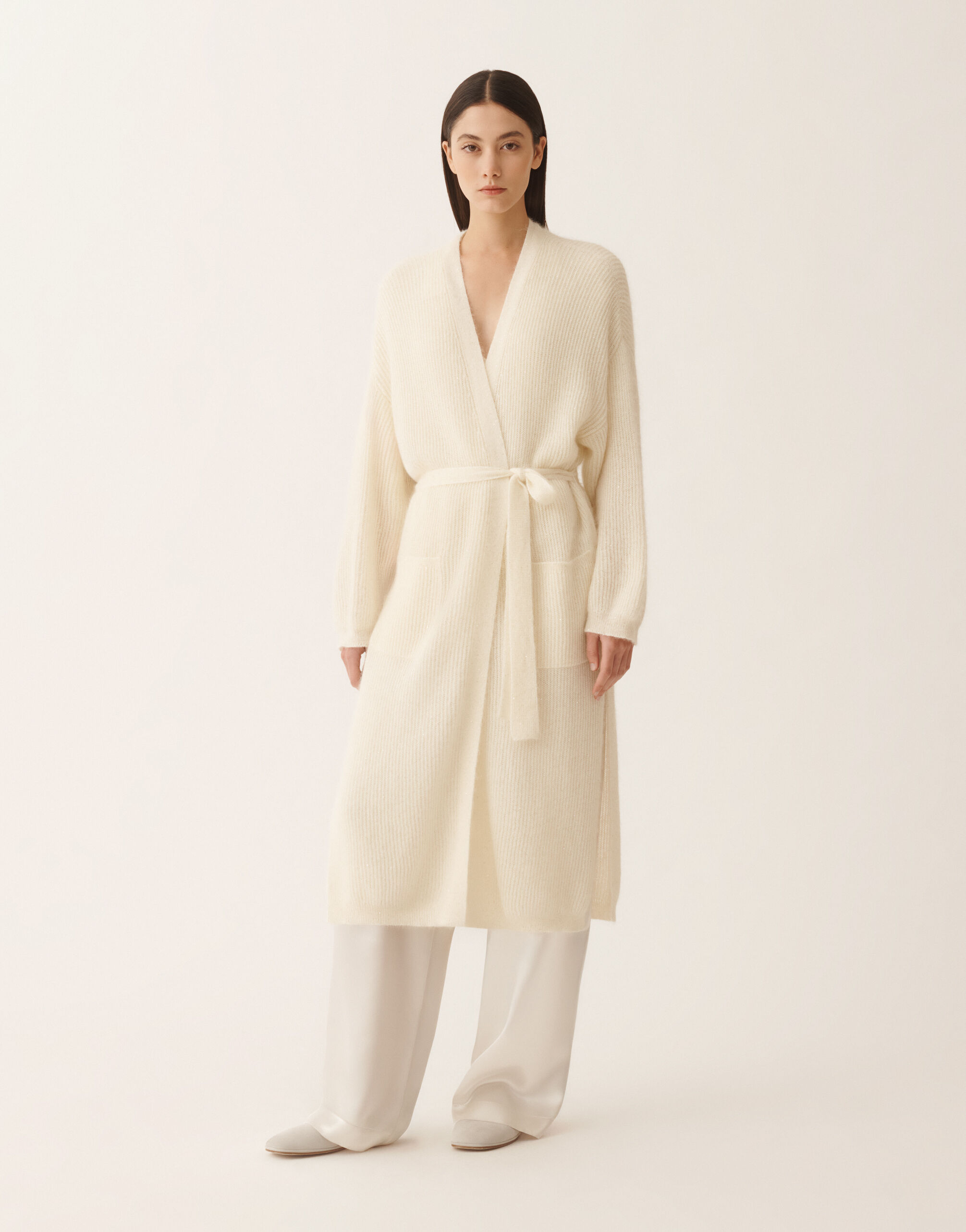 【FABIANA FILIPPI】シルクカーディガン❣️超特価❣️ FABIANA FILIPPI】シルクカーディガン❣️超特価❣️ ファビアナ