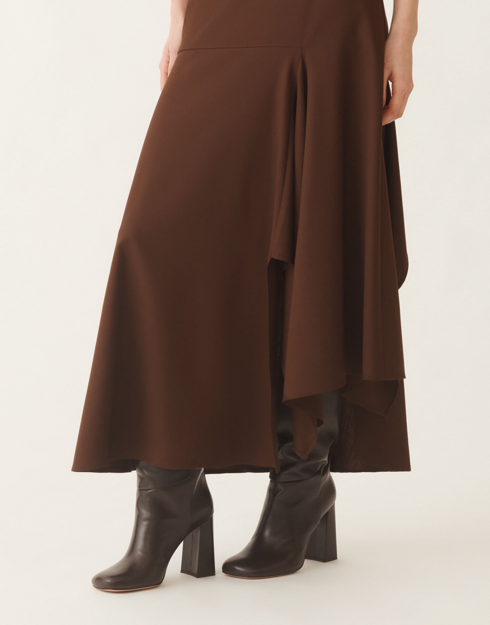 Fabiana Filippi Asymmetrischer Rock aus Cool Wool, ebenholzbraun Braun GND215F414D6200000